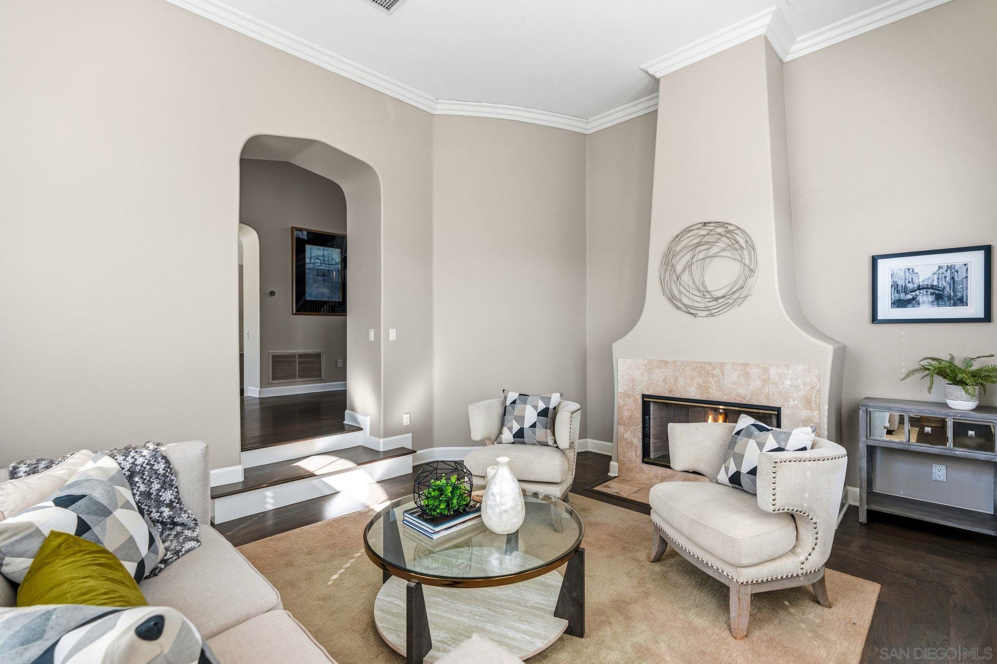 Detail Gallery Image 5 of 48 For 17117  Tallow Tree Lane, San Diego,  CA 92127 - 6 Beds | 5/1 Baths