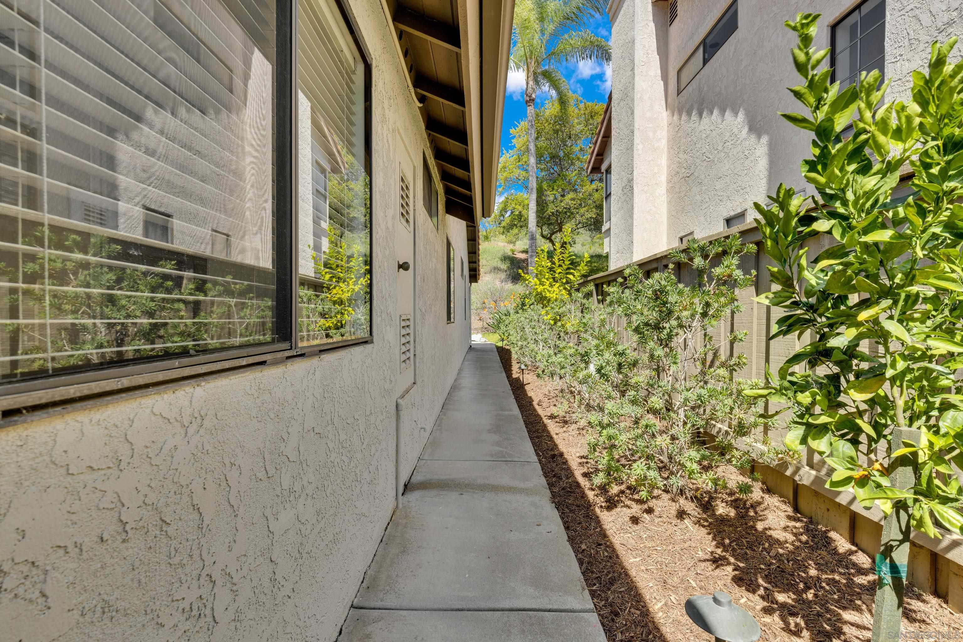 Detail Gallery Image 47 of 55 For 11604  Springside Rd, San Diego,  CA 92128 - 3 Beds | 2 Baths