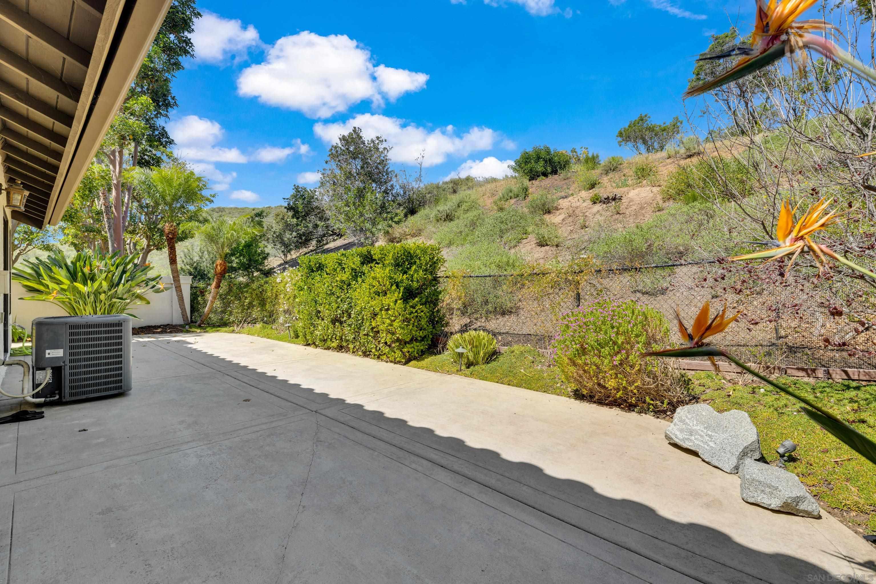 Detail Gallery Image 50 of 55 For 11604  Springside Rd, San Diego,  CA 92128 - 3 Beds | 2 Baths