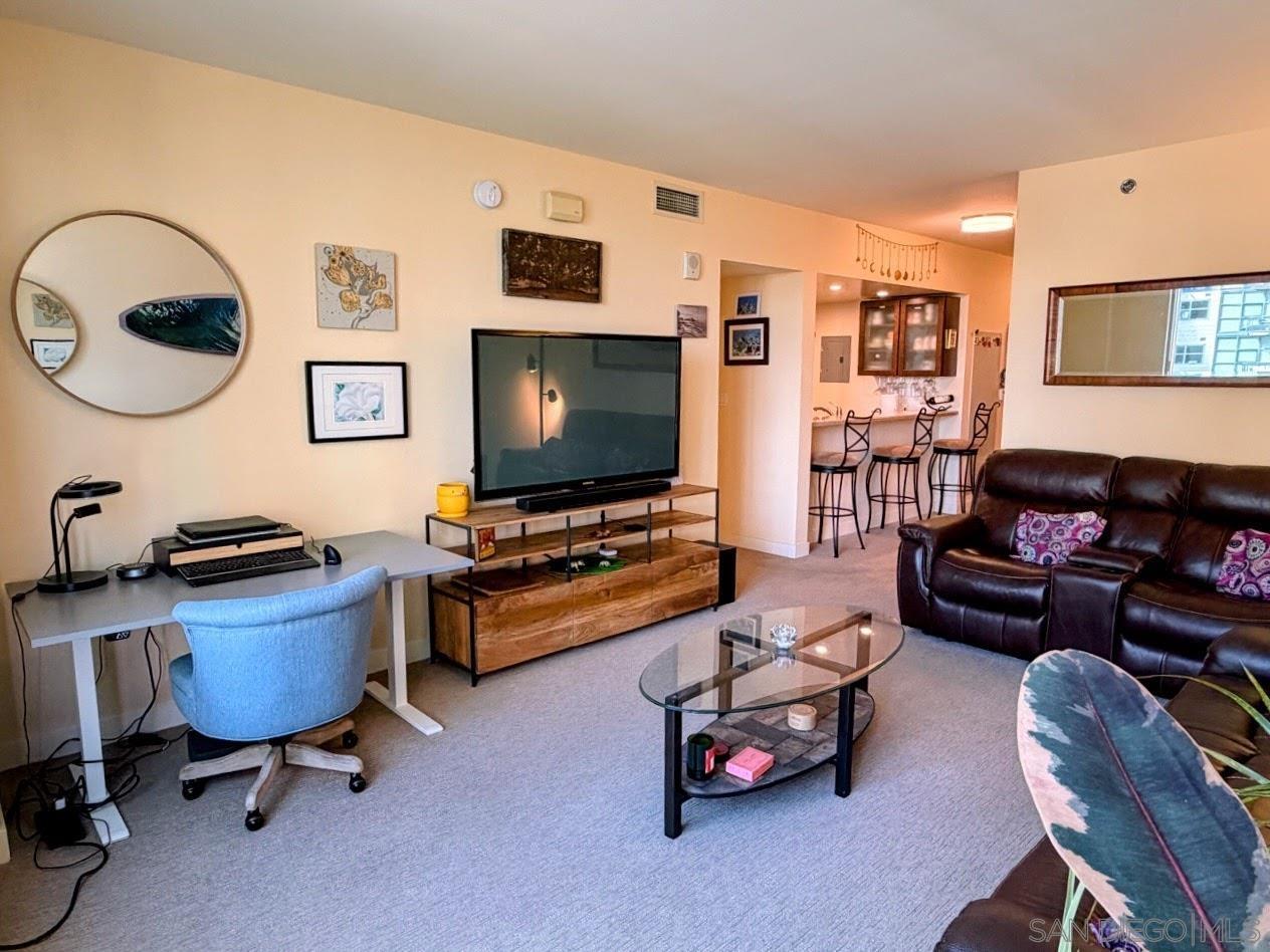 Front Image Thumbnail for SD260006140