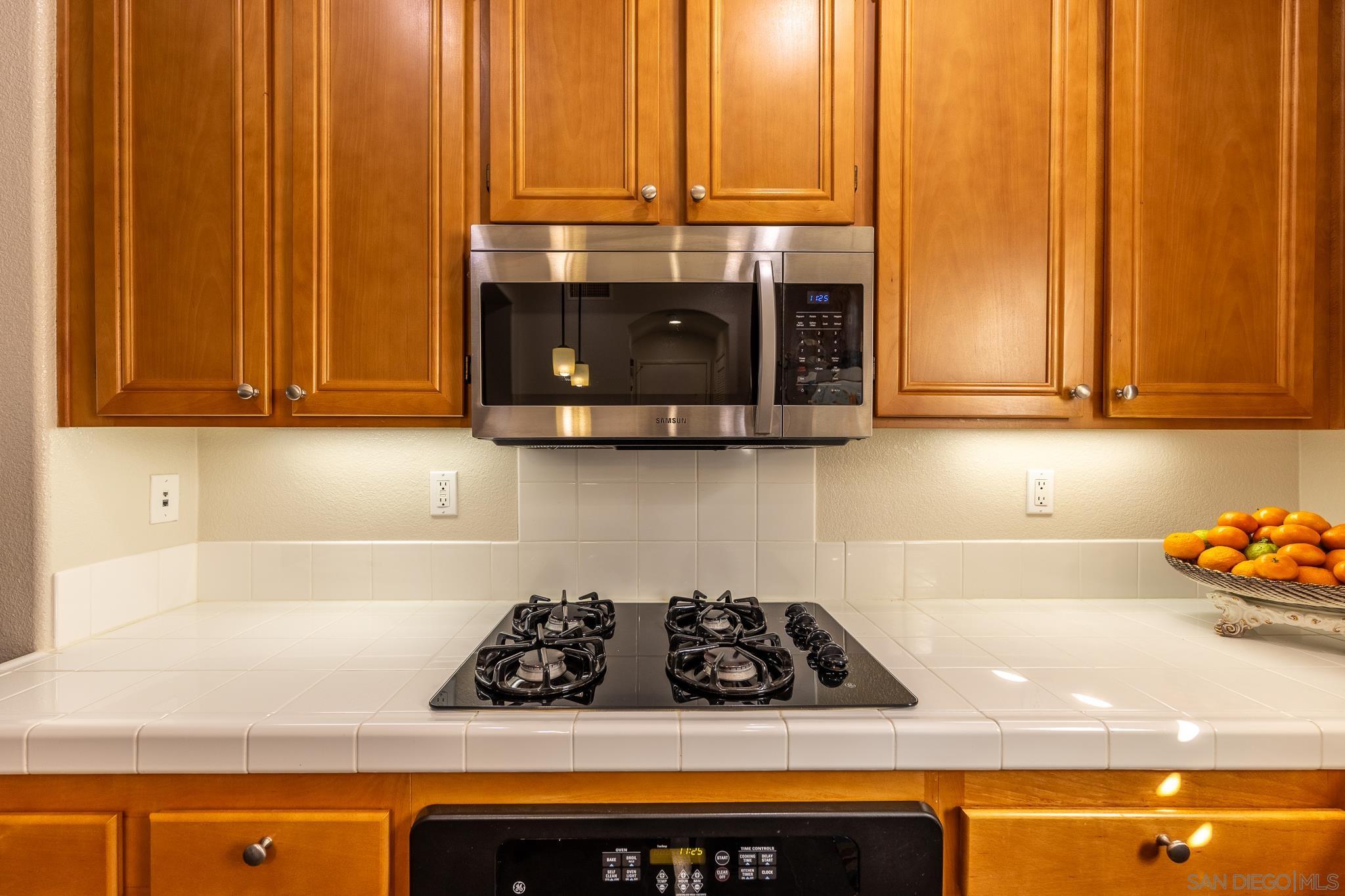 Detail Gallery Image 18 of 31 For 10505  Zenor Lane  #21,  San Diego,  CA 92127 - 2 Beds | 2/1 Baths