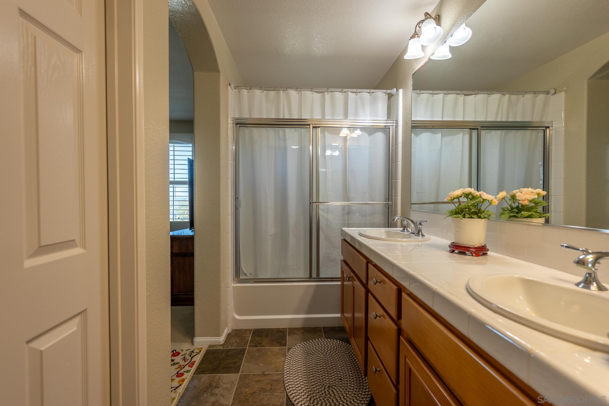 Detail Gallery Image 9 of 31 For 10505  Zenor Lane  #21,  San Diego,  CA 92127 - 2 Beds | 2/1 Baths