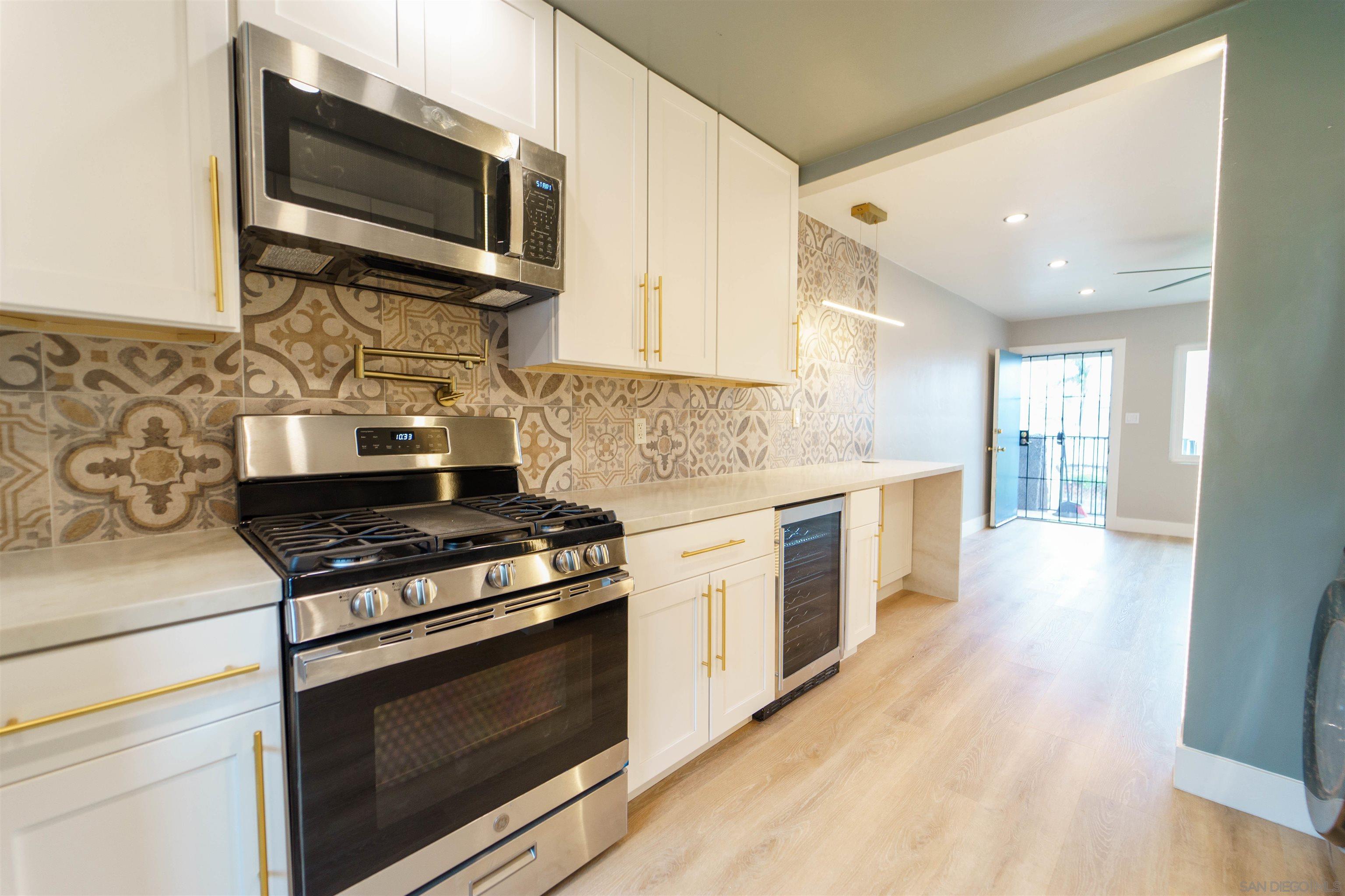 Detail Gallery Image 10 of 20 For 4518-24  Kansas St, San Diego,  CA 92116 - – Beds | – Baths