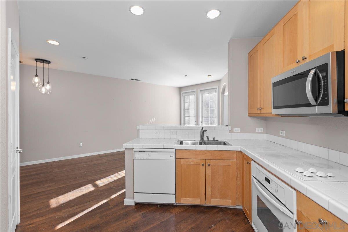 Detail Gallery Image 6 of 20 For 3950  Ohio St  #421,  San Diego,  CA 92104 - 1 Beds | 1 Baths