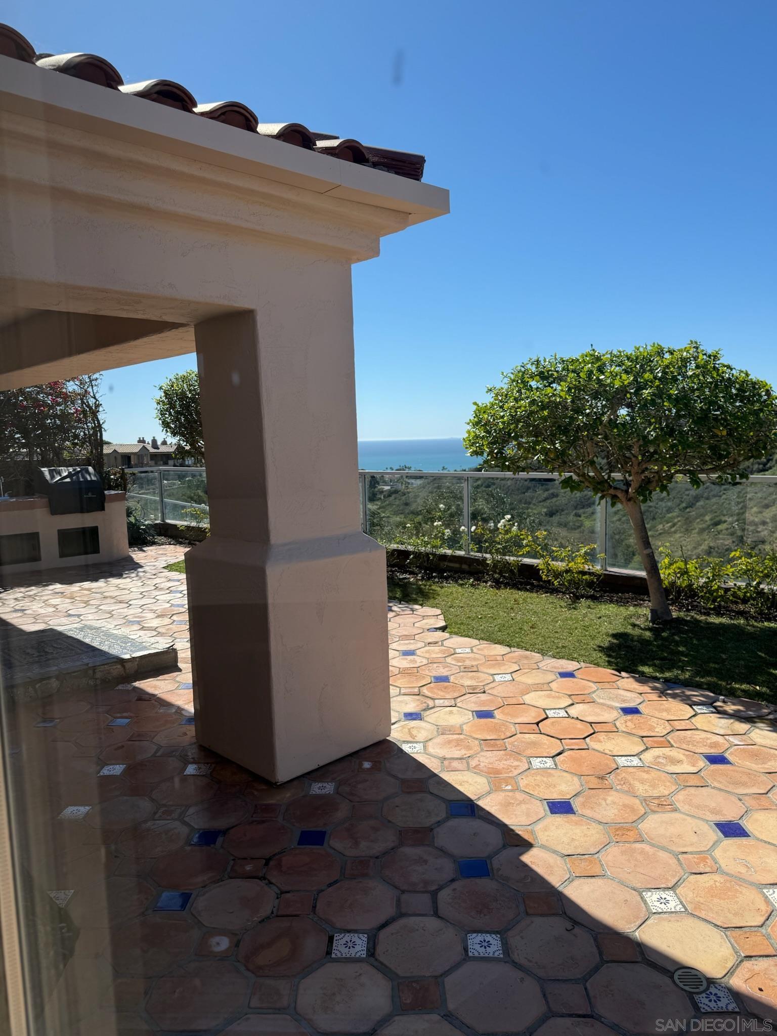 Detail Gallery Image 31 of 52 For 5574  Caminito Genio, La Jolla,  CA 92037 - 4 Beds | 2/1 Baths