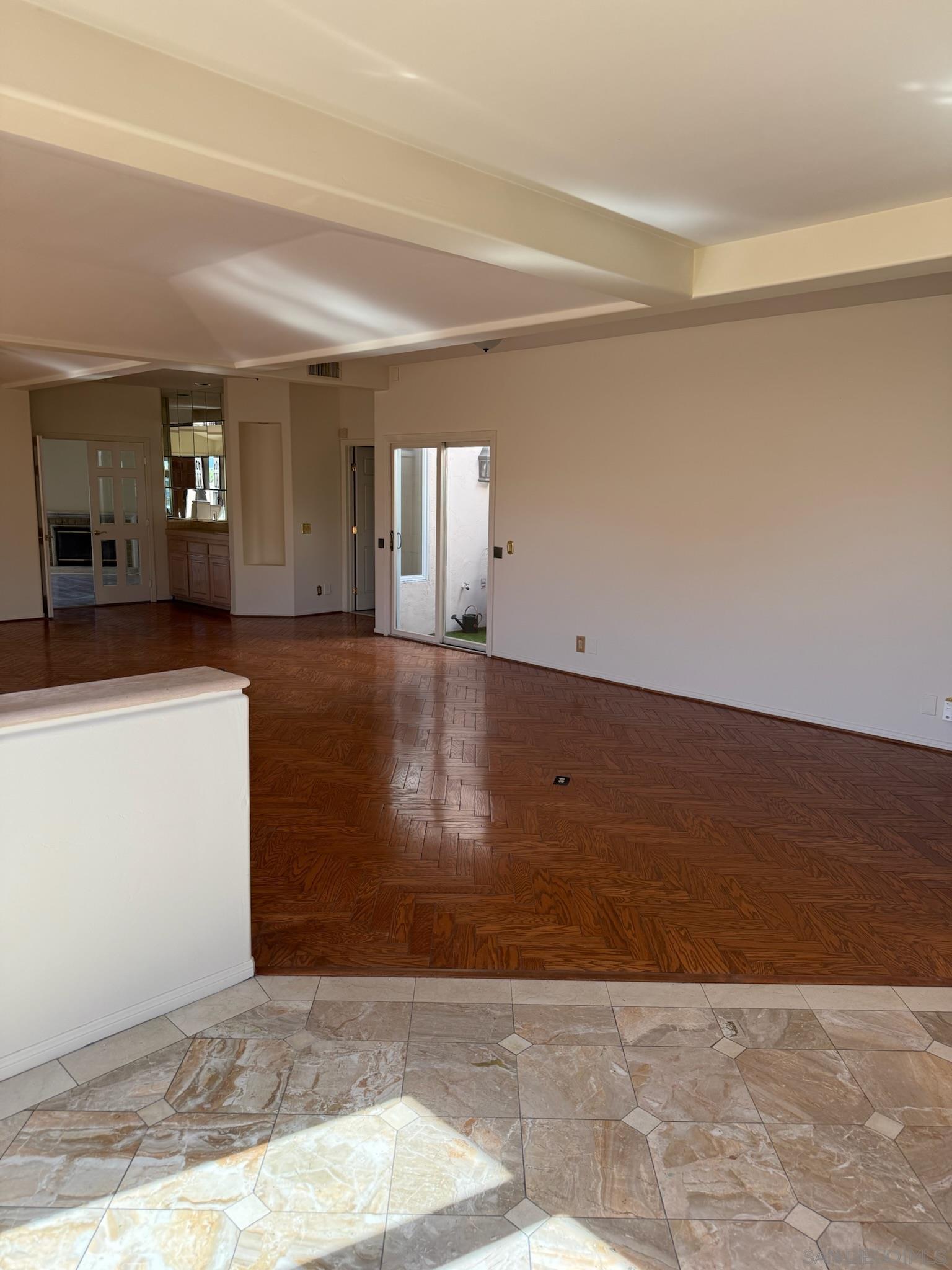 Detail Gallery Image 36 of 52 For 5574  Caminito Genio, La Jolla,  CA 92037 - 4 Beds | 2/1 Baths