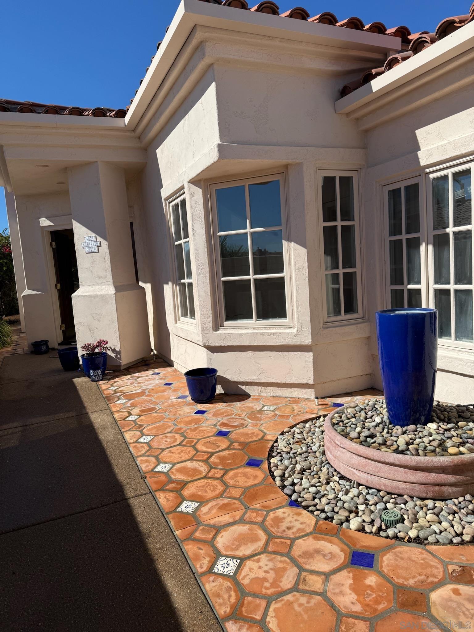 Detail Gallery Image 37 of 52 For 5574  Caminito Genio, La Jolla,  CA 92037 - 4 Beds | 2/1 Baths