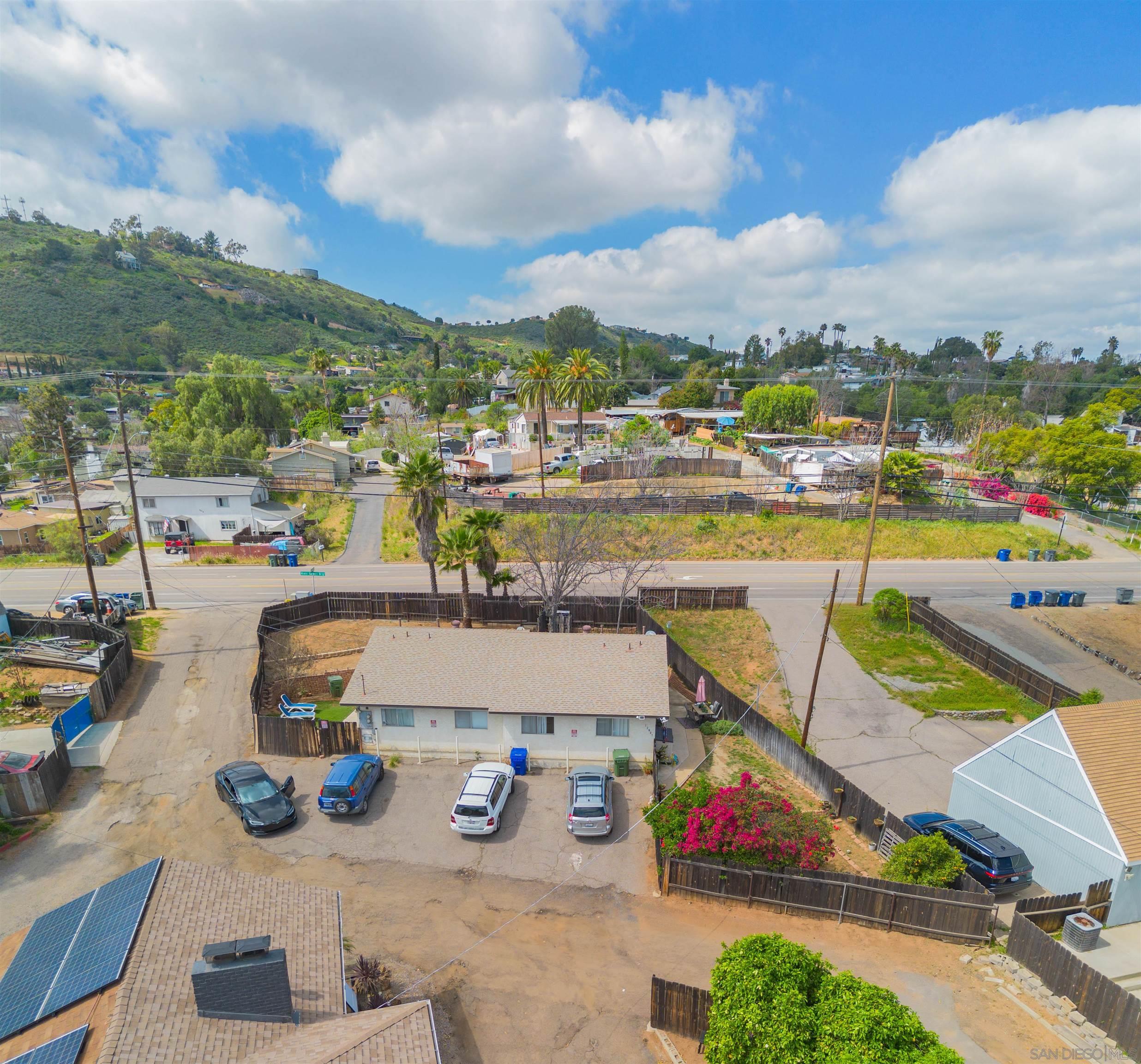 Detail Gallery Image 4 of 8 For 12005-7  Lacie Ln, Lakeside,  CA 92040 - – Beds | – Baths