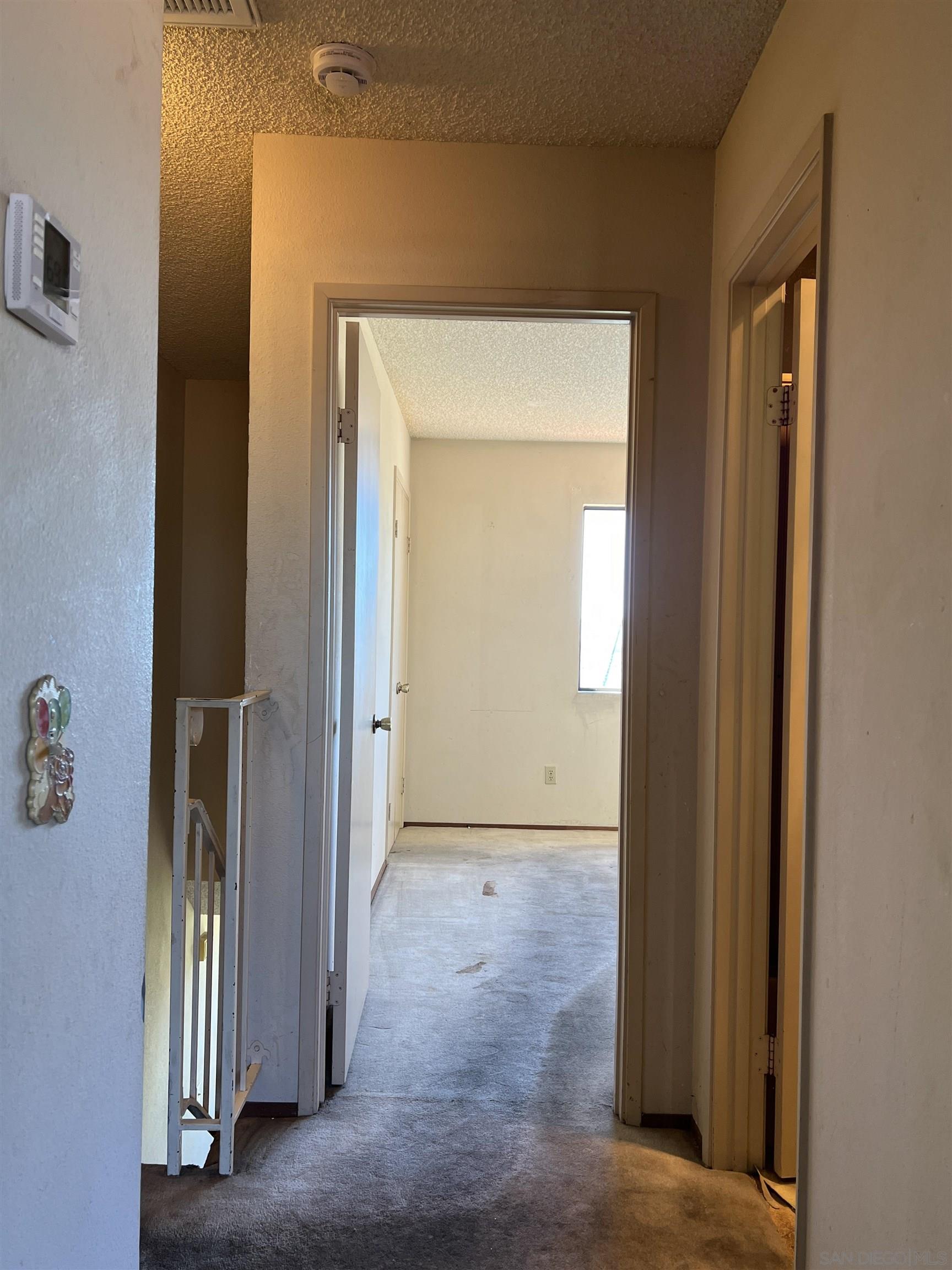Detail Gallery Image 9 of 17 For 10814  Riderwood Terrace  #D,  Santee,  CA 92071 - 2 Beds | 1/1 Baths
