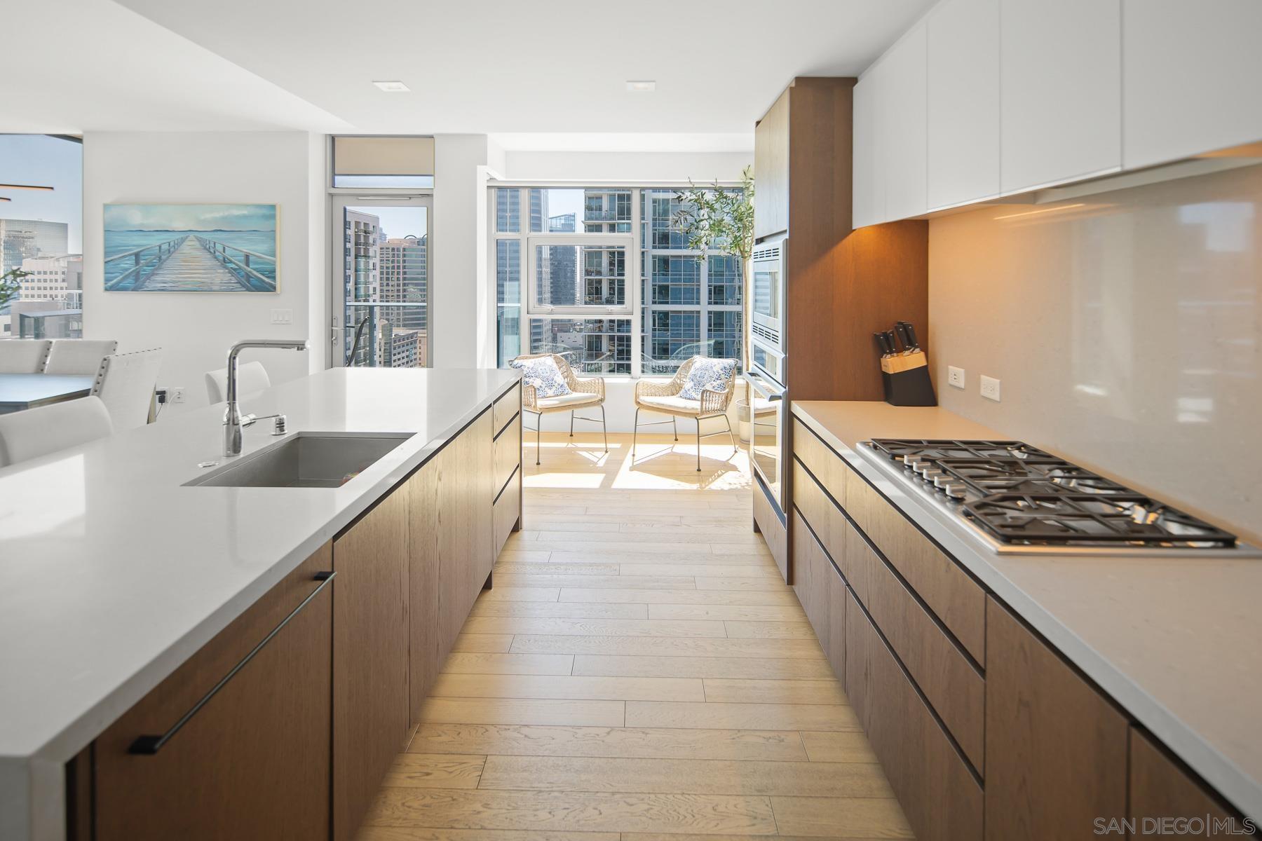 Front Image Thumbnail for SD260006162