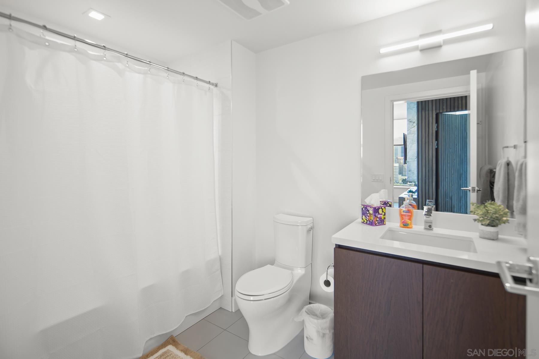 Detail Gallery Image 30 of 70 For 1388  Kettner Blvd  2006, San Diego,  CA 92101 - 2 Beds | 2 Baths