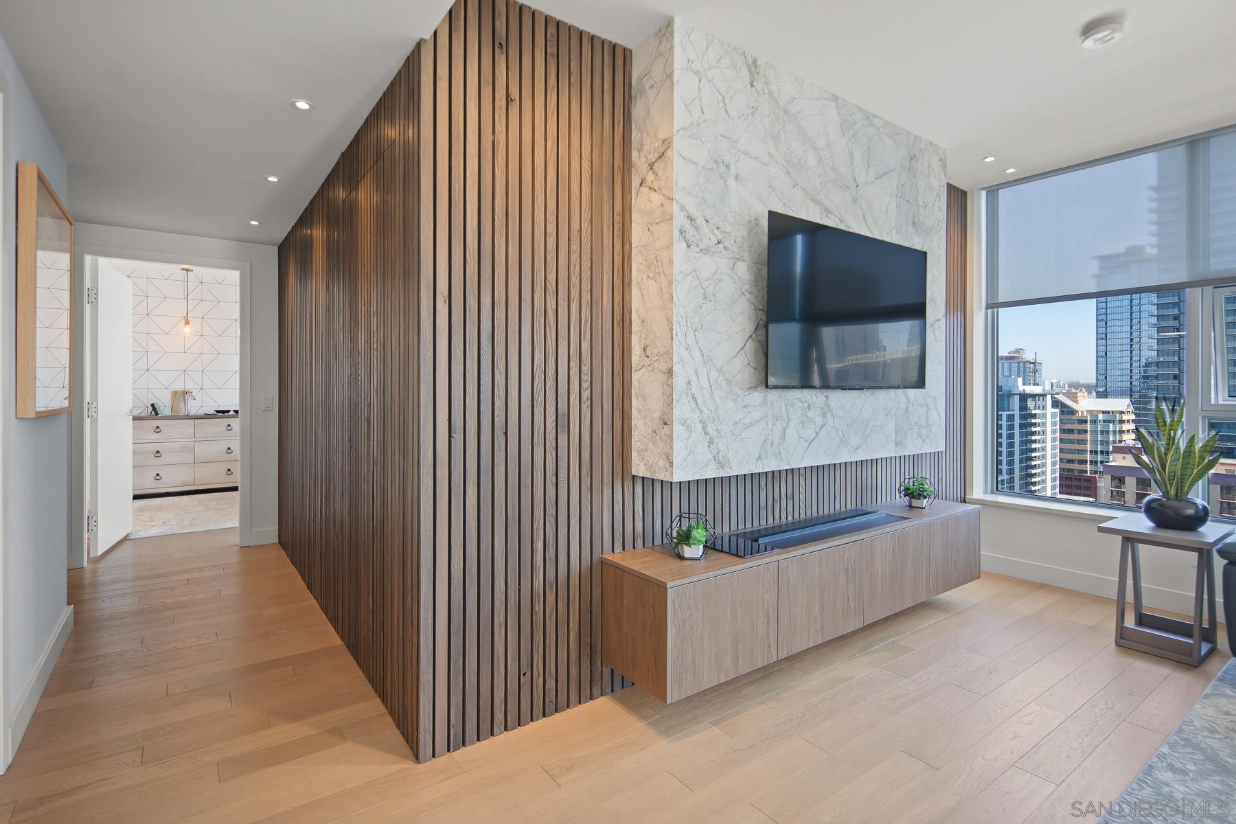 Detail Gallery Image 4 of 70 For 1388  Kettner Blvd  2006, San Diego,  CA 92101 - 2 Beds | 2 Baths