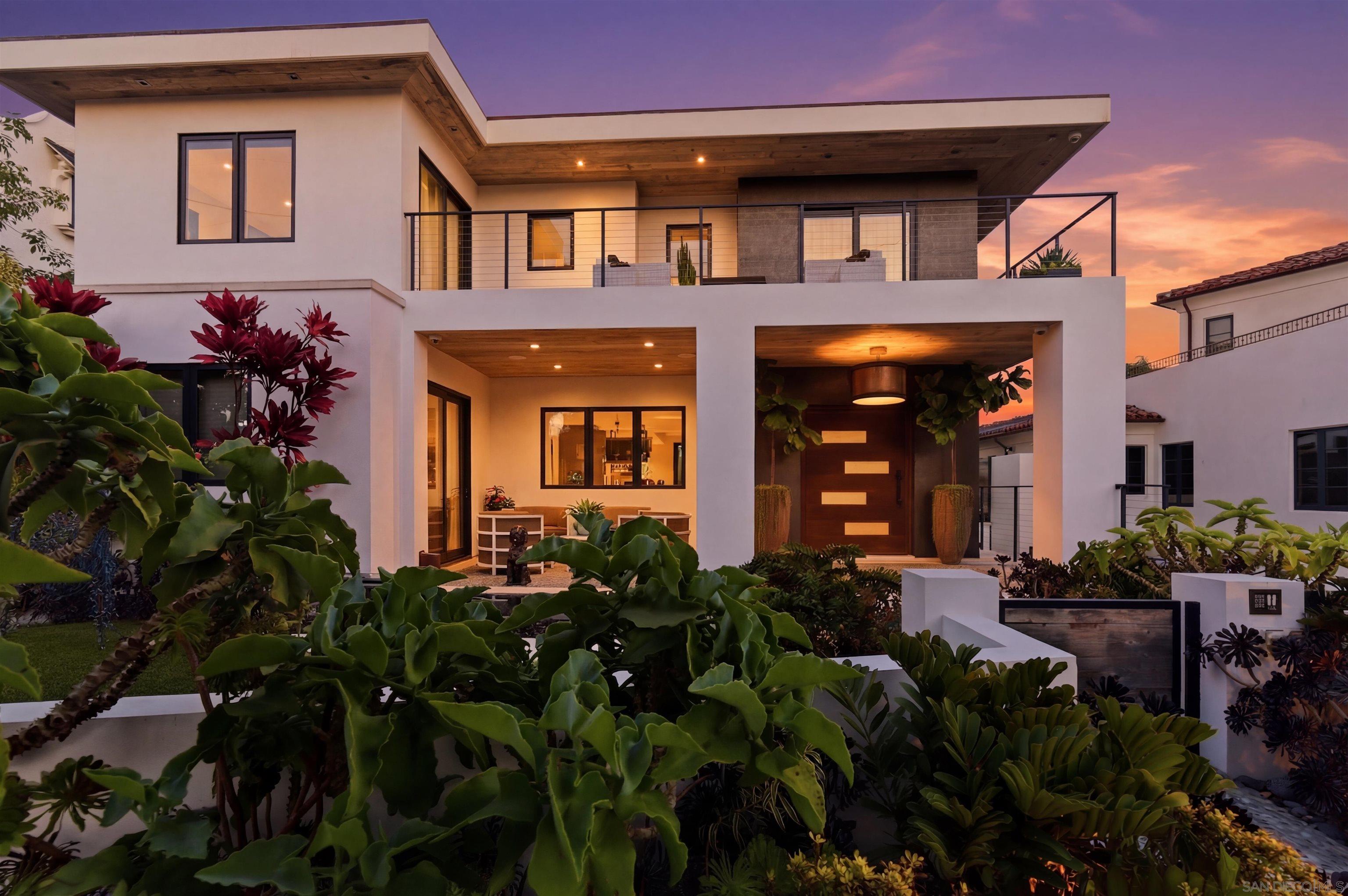 Detail Gallery Image 2 of 64 For 969  Adella Ave, Coronado,  CA 92118 - 6 Beds | 5/2 Baths