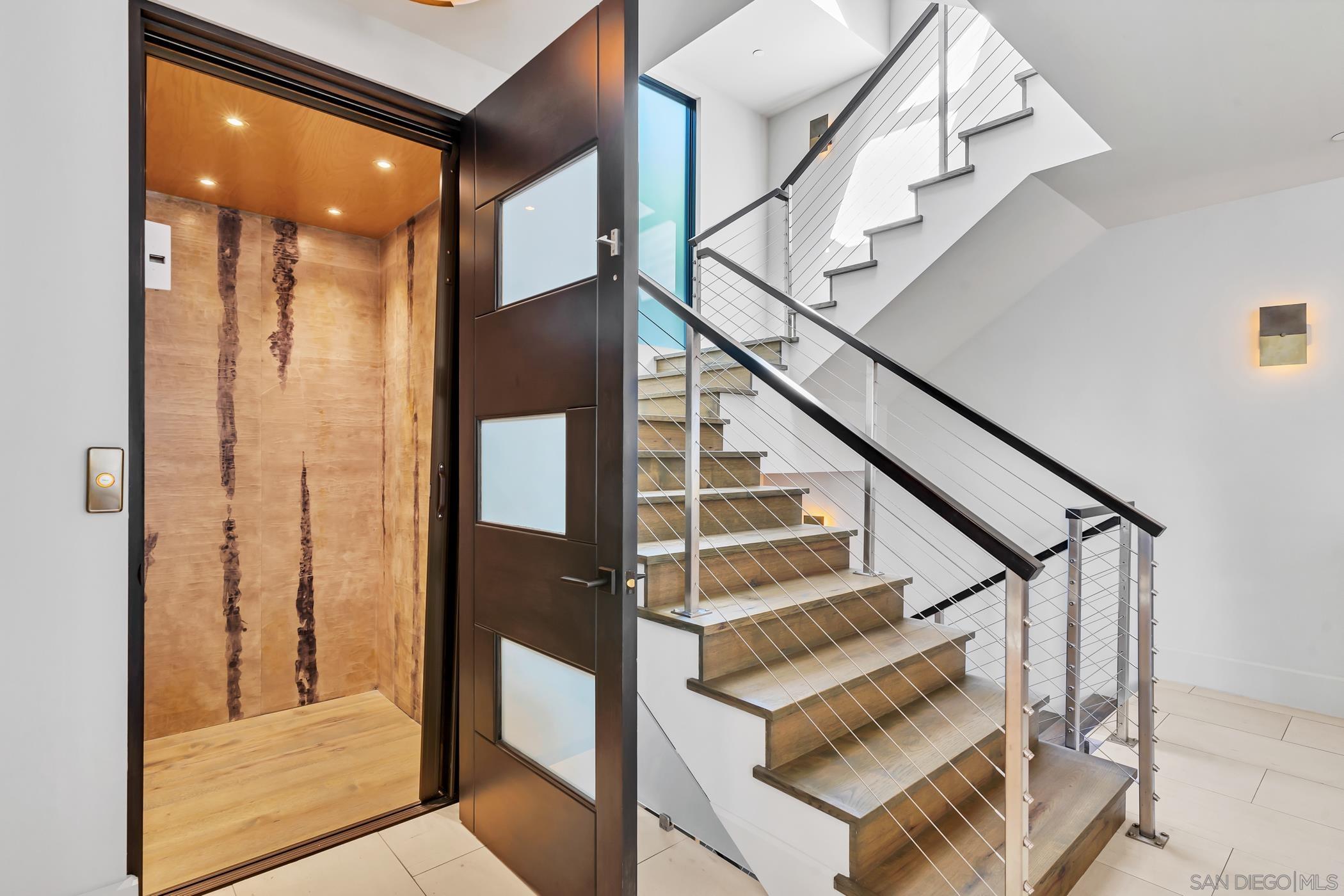 Detail Gallery Image 23 of 64 For 969  Adella Ave, Coronado,  CA 92118 - 6 Beds | 5/2 Baths