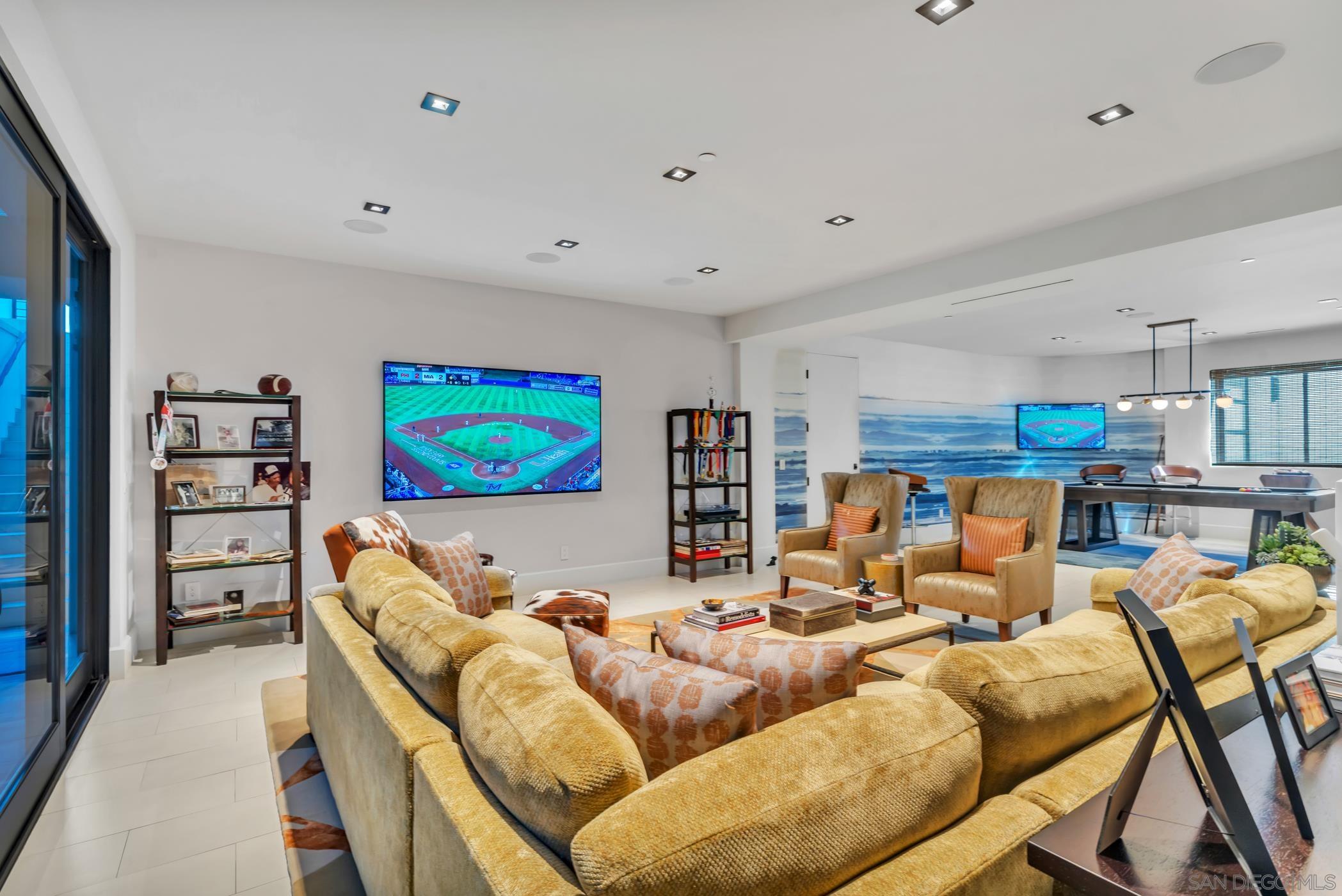 Detail Gallery Image 40 of 64 For 969  Adella Ave, Coronado,  CA 92118 - 6 Beds | 5/2 Baths