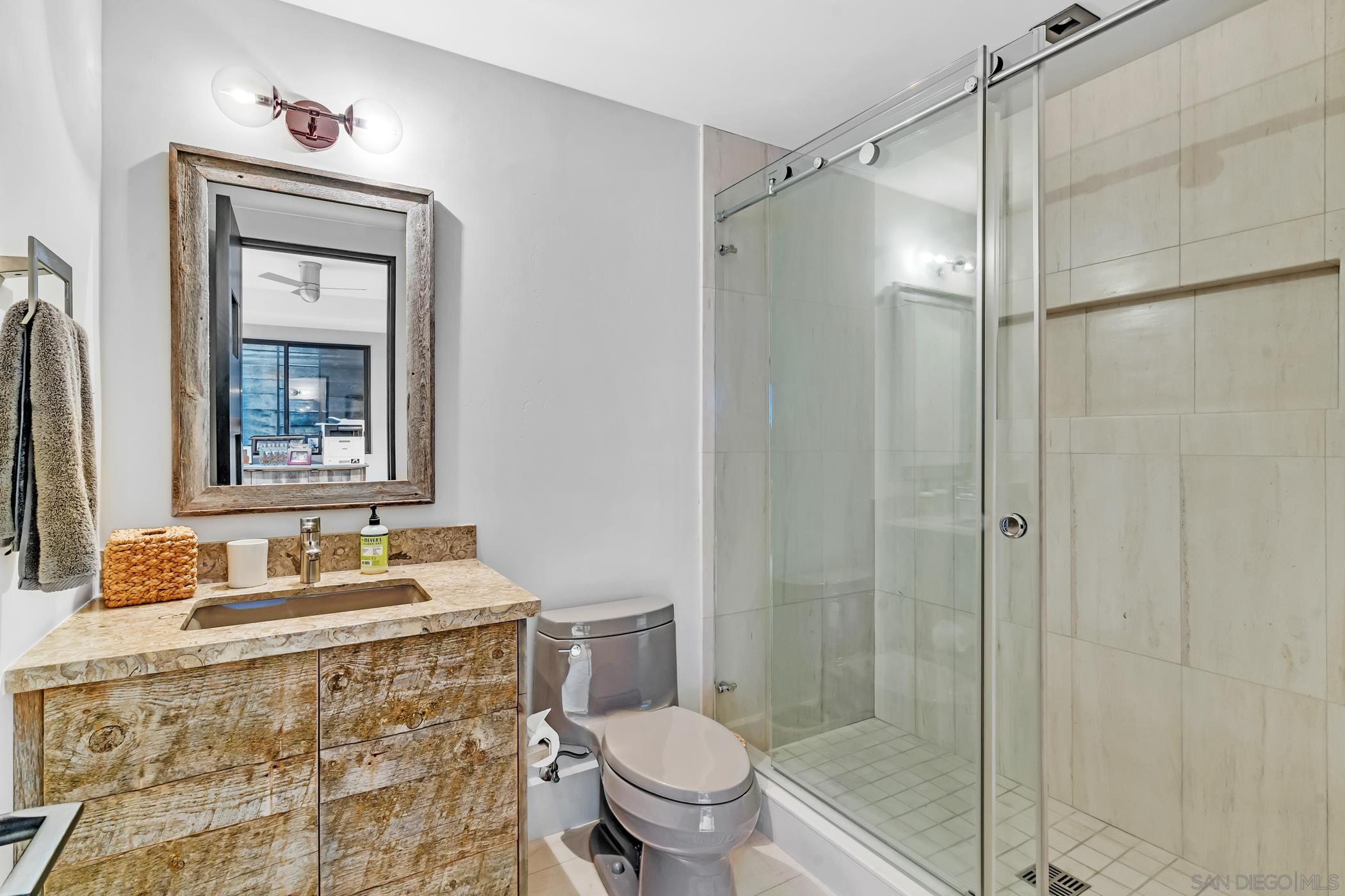 Detail Gallery Image 45 of 61 For 969  Adella Ave, Coronado,  CA 92118 - 6 Beds | 5/2 Baths