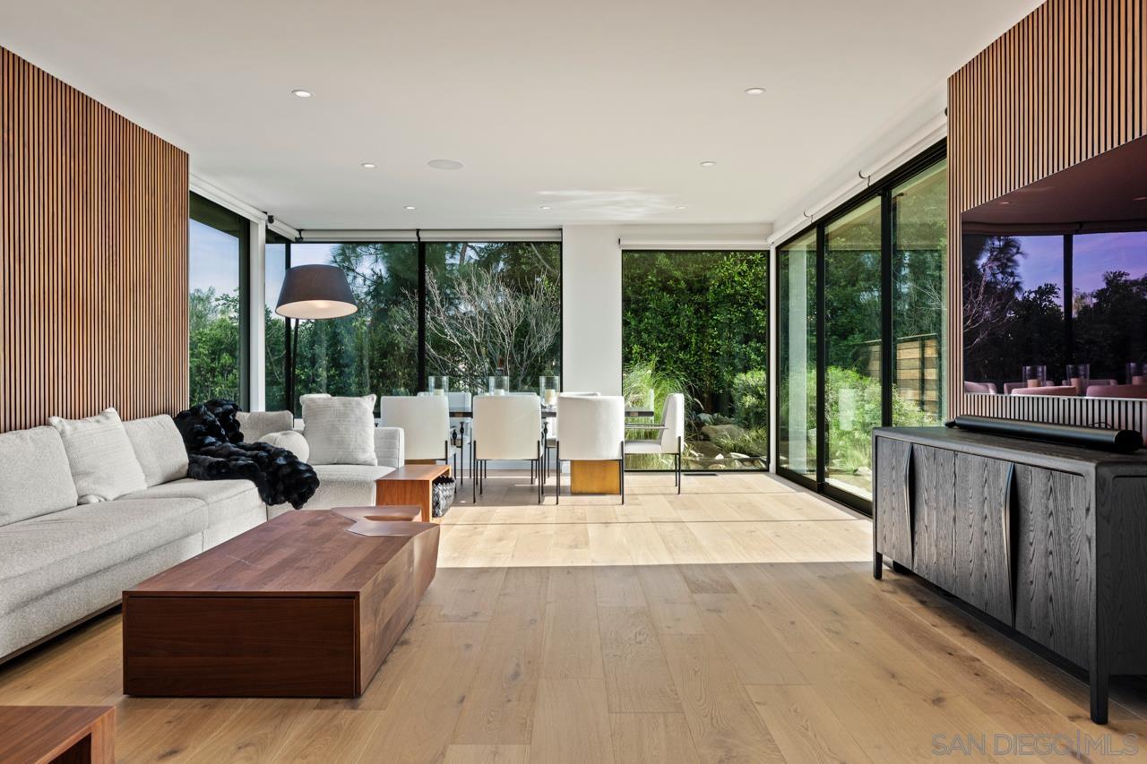 Detail Gallery Image 16 of 67 For 2261  Hercules, Los Angeles,  CA 90046 - 4 Beds | 4/1 Baths