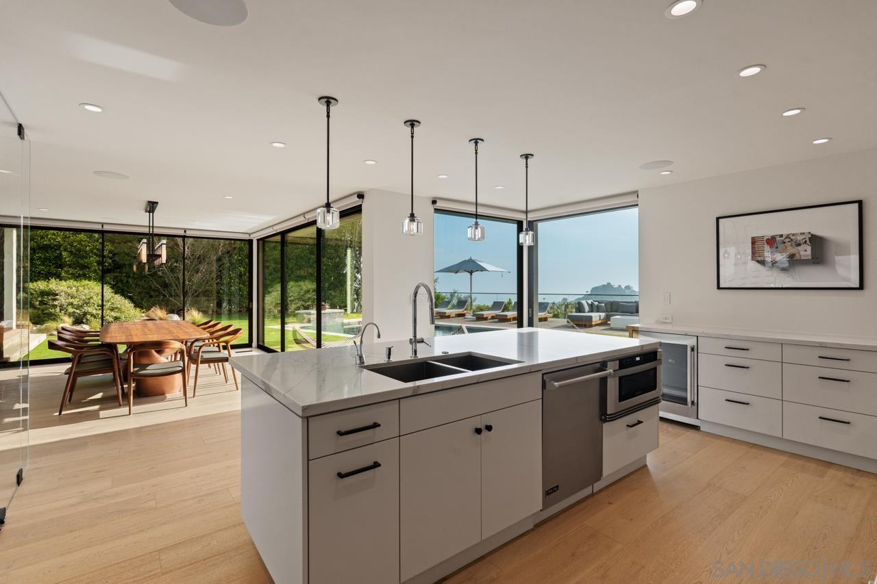 Detail Gallery Image 30 of 67 For 2261  Hercules, Los Angeles,  CA 90046 - 4 Beds | 4/1 Baths