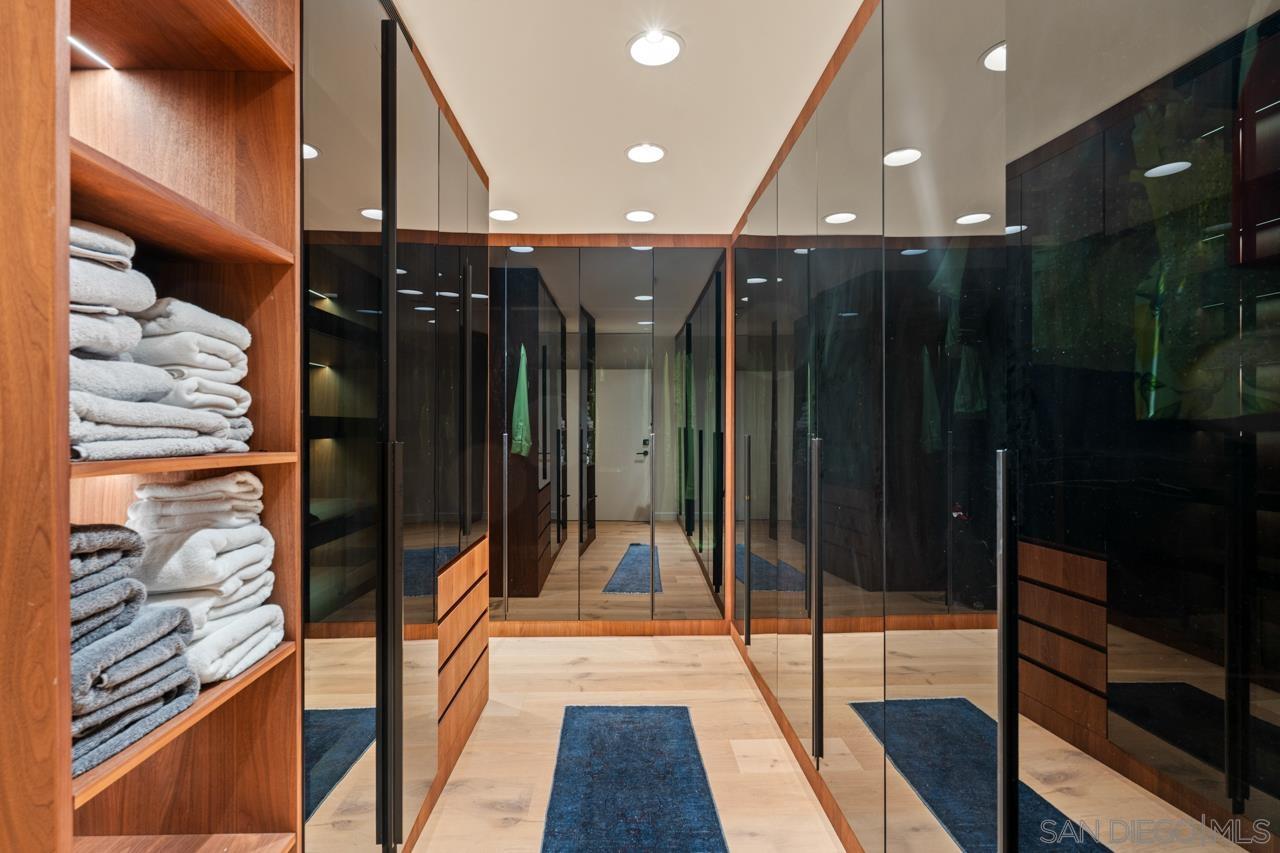 Detail Gallery Image 43 of 67 For 2261  Hercules, Los Angeles,  CA 90046 - 4 Beds | 4/1 Baths