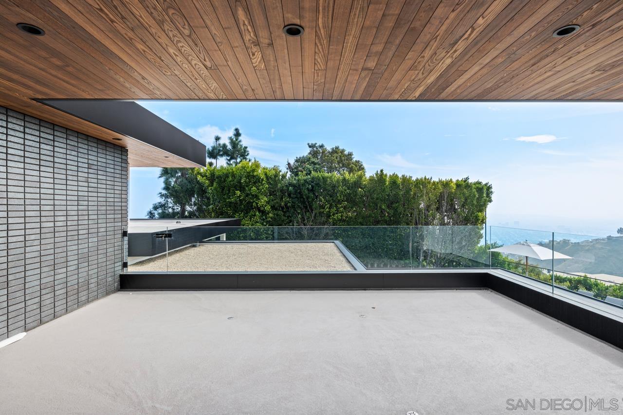 Detail Gallery Image 44 of 67 For 2261  Hercules, Los Angeles,  CA 90046 - 4 Beds | 4/1 Baths