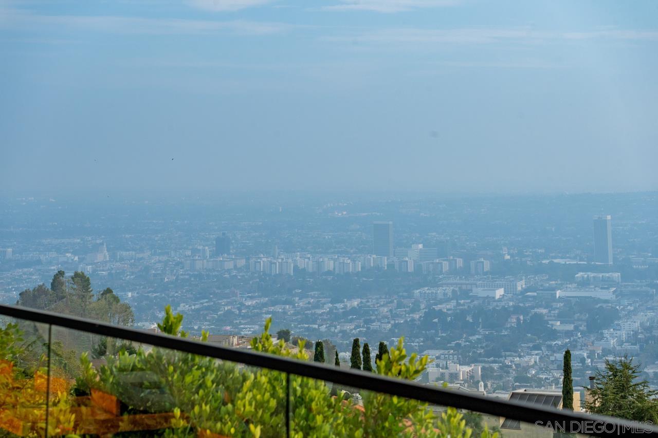 Detail Gallery Image 47 of 67 For 2261  Hercules, Los Angeles,  CA 90046 - 4 Beds | 4/1 Baths