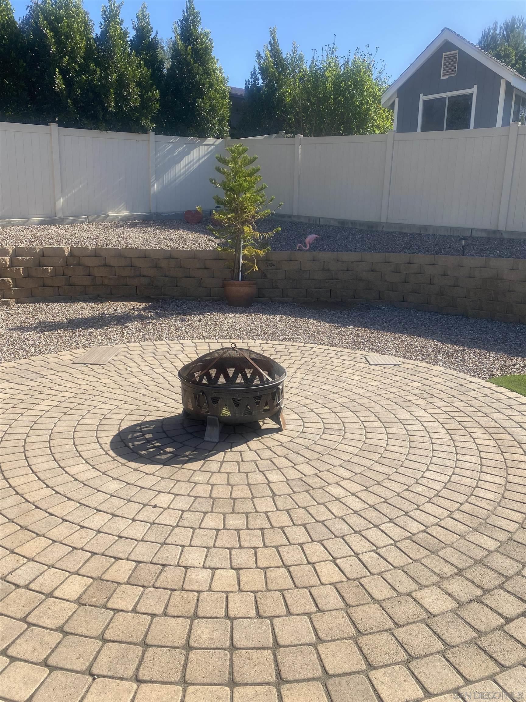 Detail Gallery Image 3 of 5 For 1356 S Citrus, Escondido,  CA 92027 - 3 Beds | 2/1 Baths