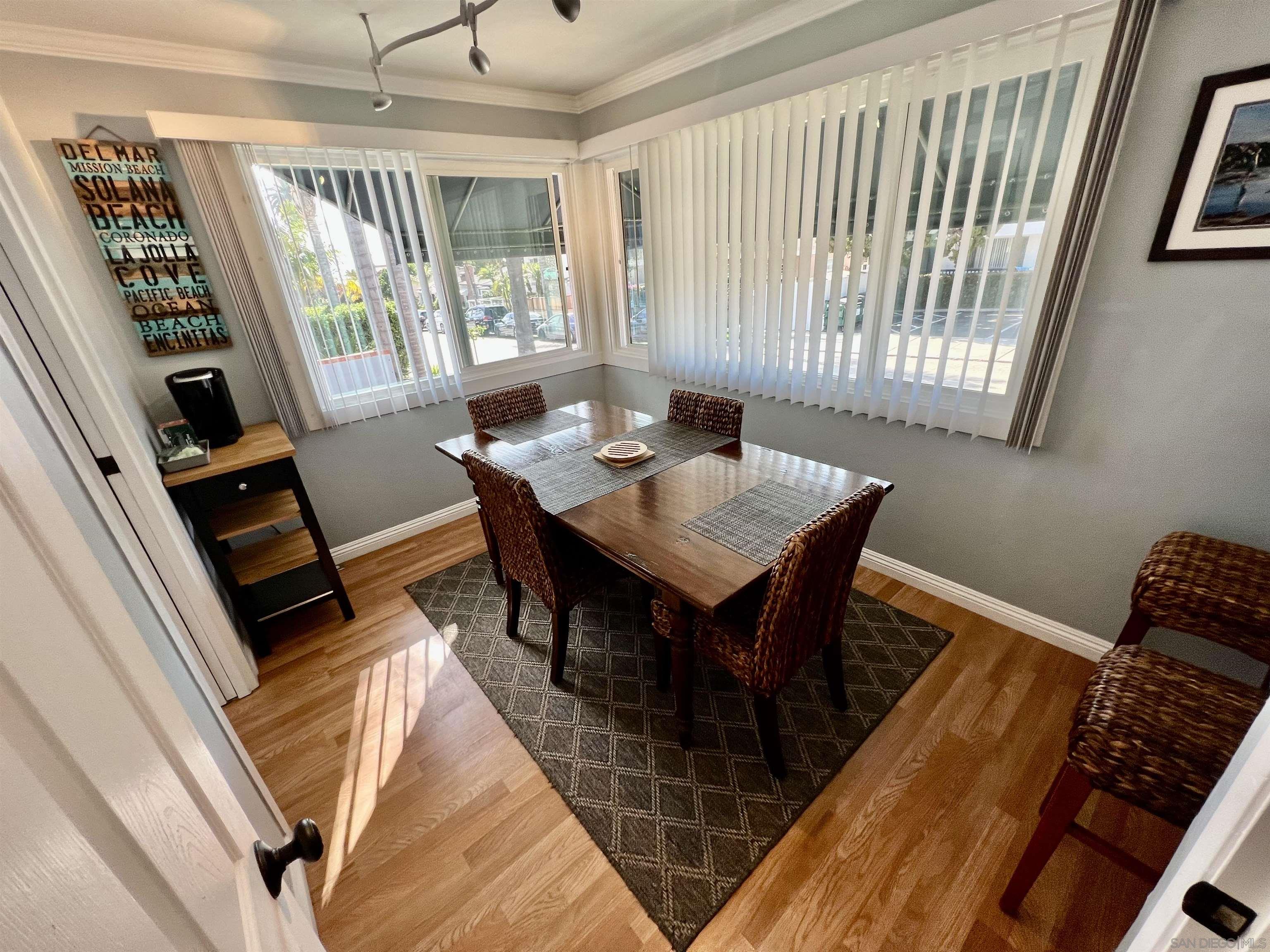 Detail Gallery Image 2 of 30 For 6628  La Jolla  Blvd., La Jolla,  CA 92037 - – Beds | – Baths