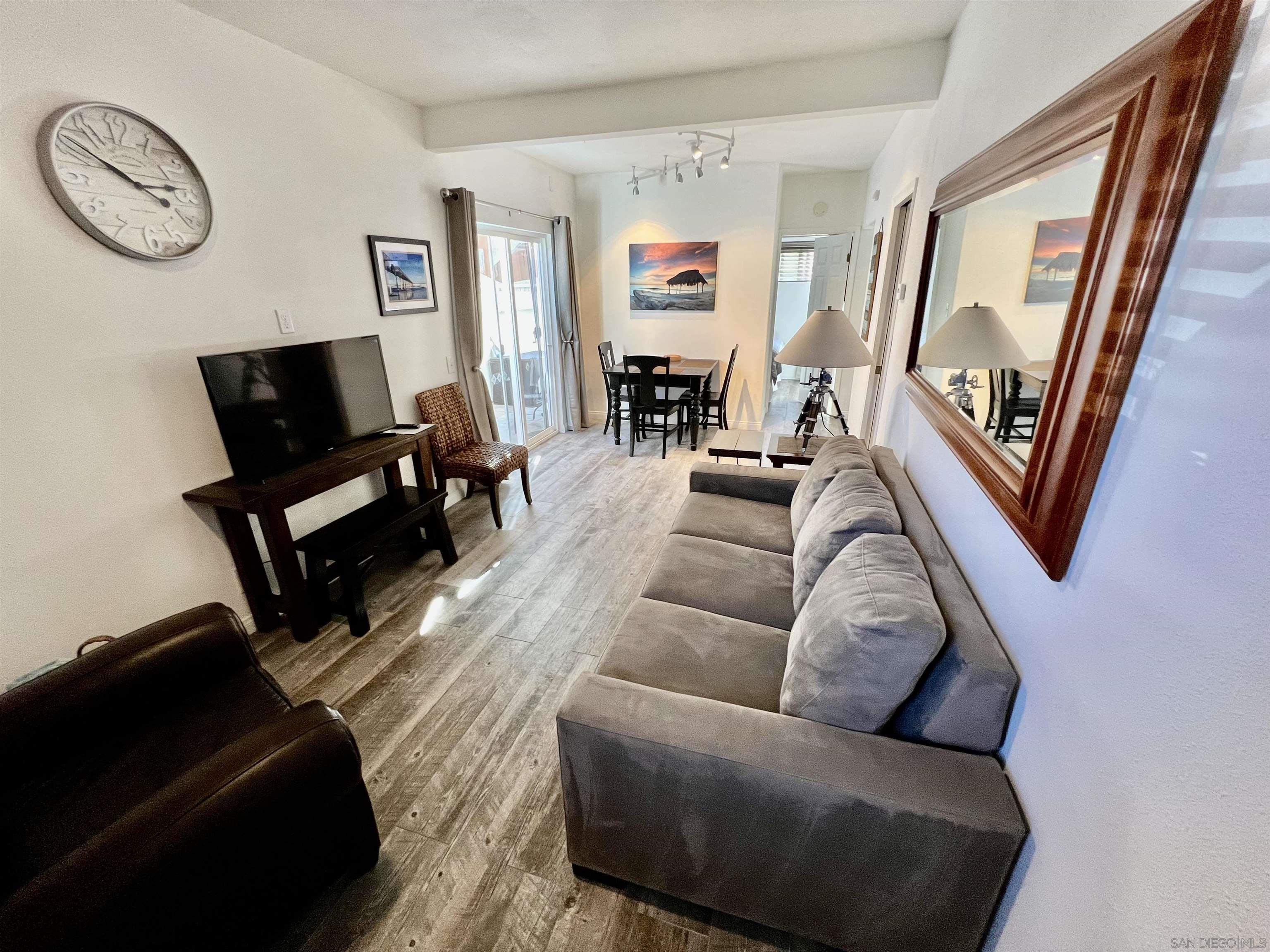 Detail Gallery Image 7 of 30 For 6628  La Jolla  Blvd., La Jolla,  CA 92037 - – Beds | – Baths