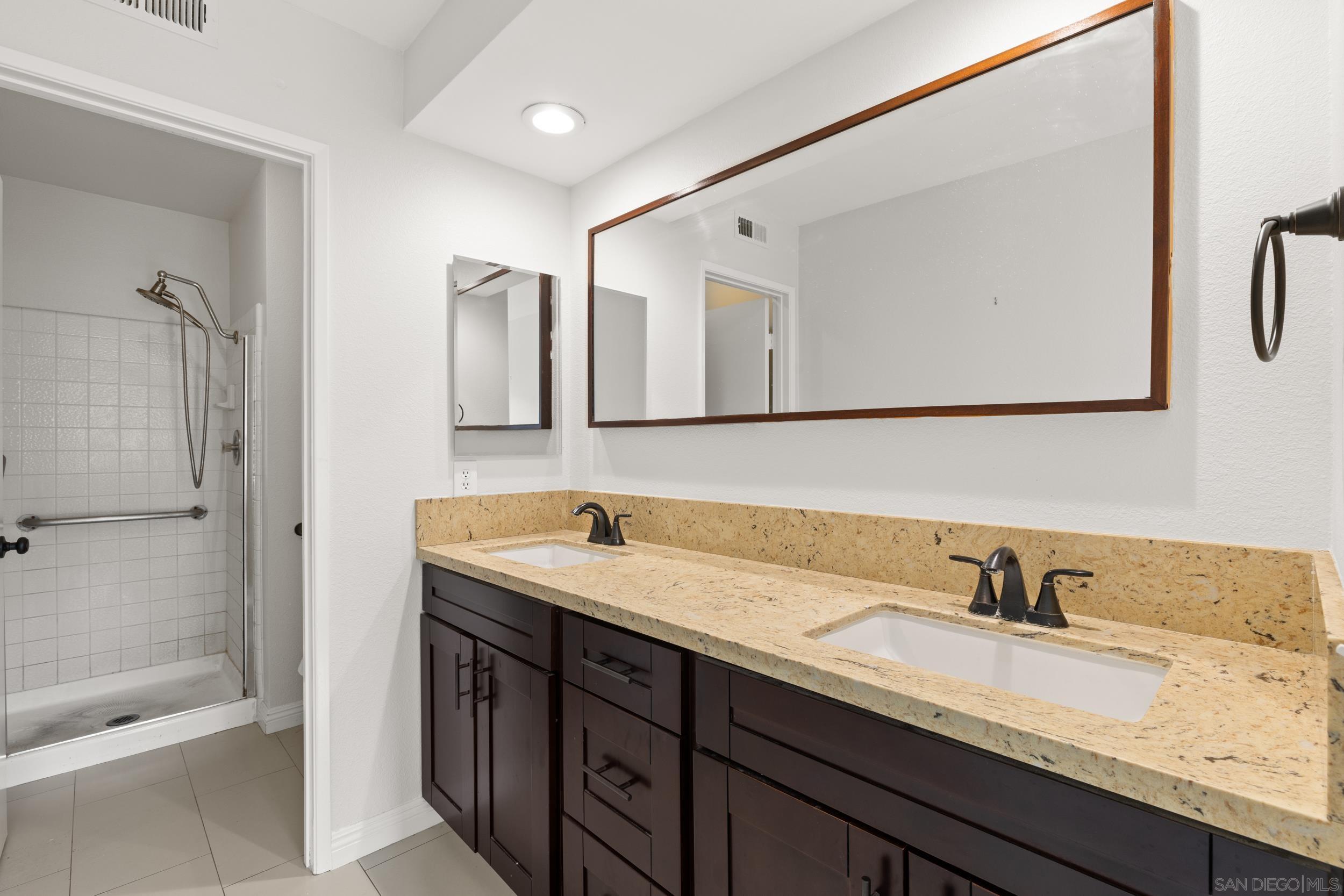 Detail Gallery Image 18 of 27 For 670  Kumquat Way, Oceanside,  CA 92058 - 3 Beds | 2 Baths