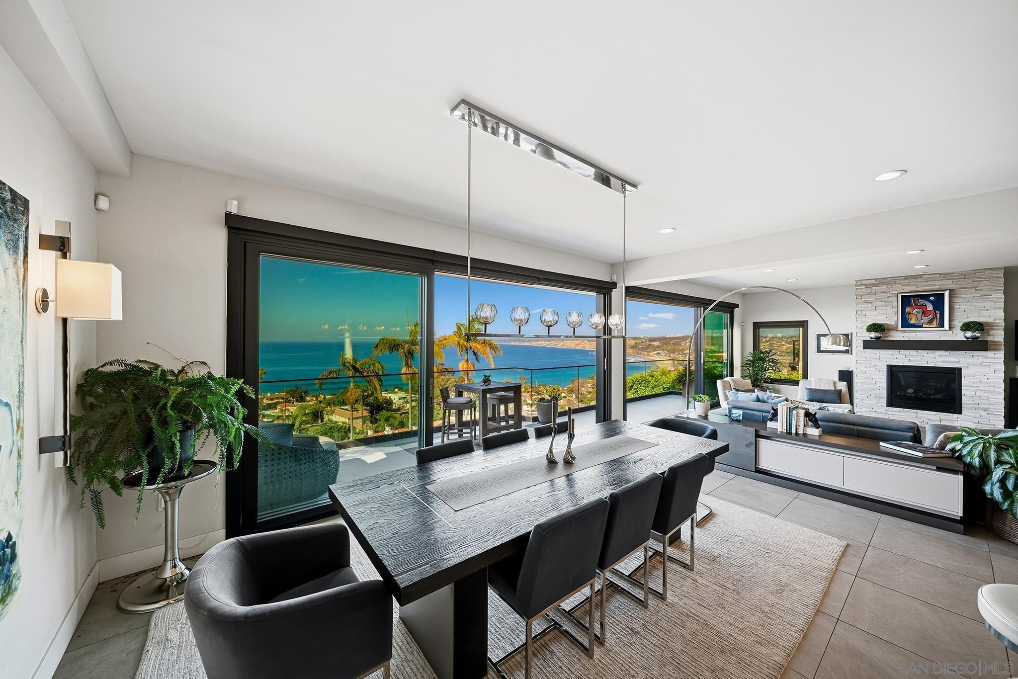 Detail Gallery Image 7 of 13 For 1586  Crespo Dr, La Jolla,  CA 92037 - 3 Beds | 3/1 Baths