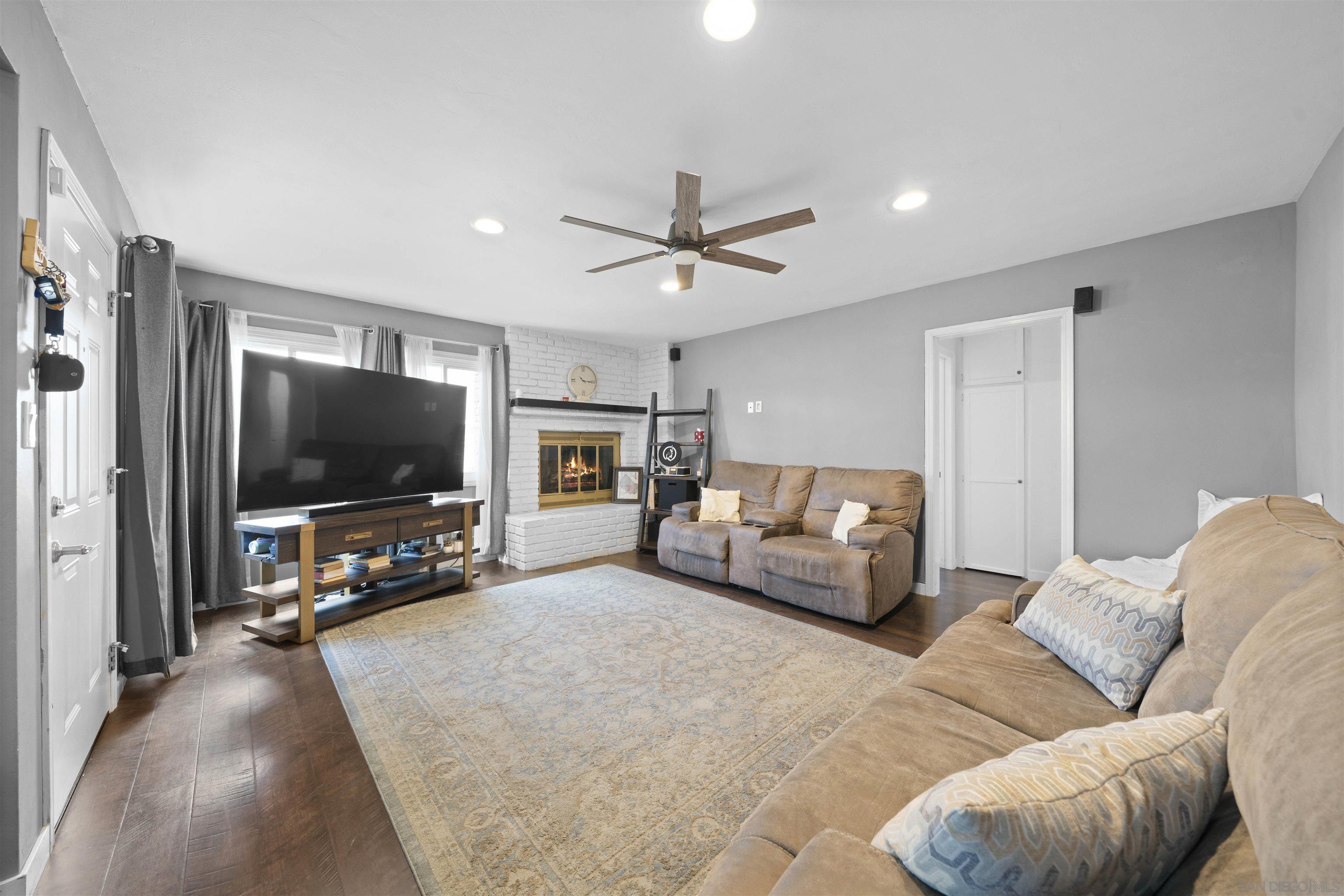 Detail Gallery Image 9 of 51 For 655  Robert Ave, Chula Vista,  CA 91910 - 3 Beds | 2 Baths