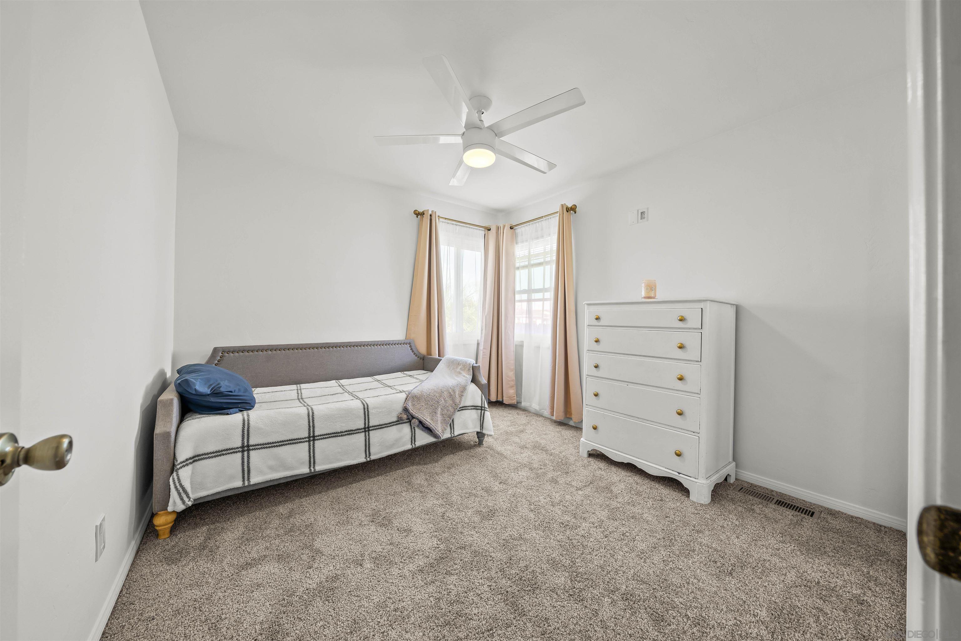 Detail Gallery Image 16 of 51 For 655  Robert Ave, Chula Vista,  CA 91910 - 3 Beds | 2 Baths