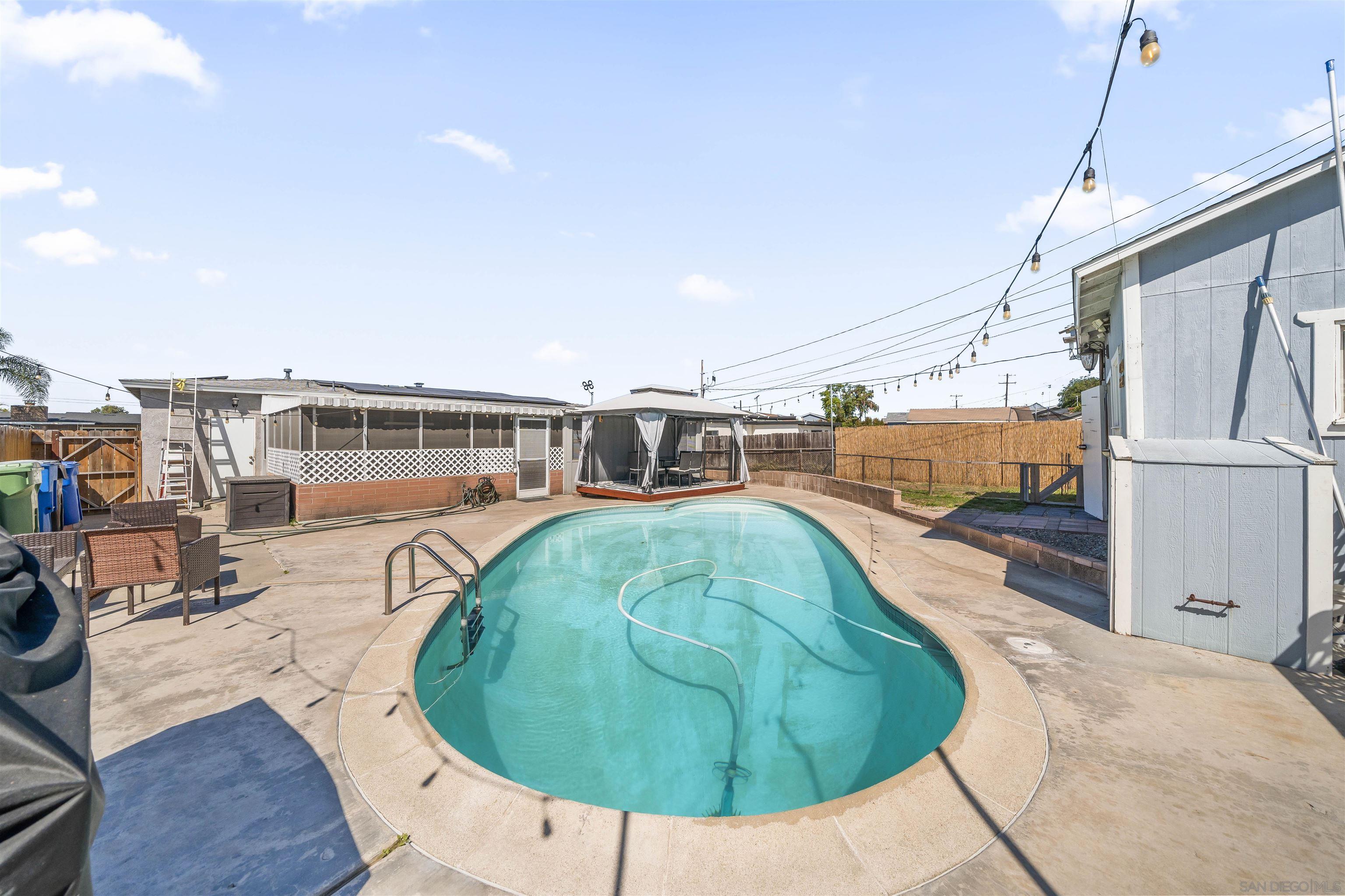 Detail Gallery Image 33 of 51 For 655  Robert Ave, Chula Vista,  CA 91910 - 3 Beds | 2 Baths