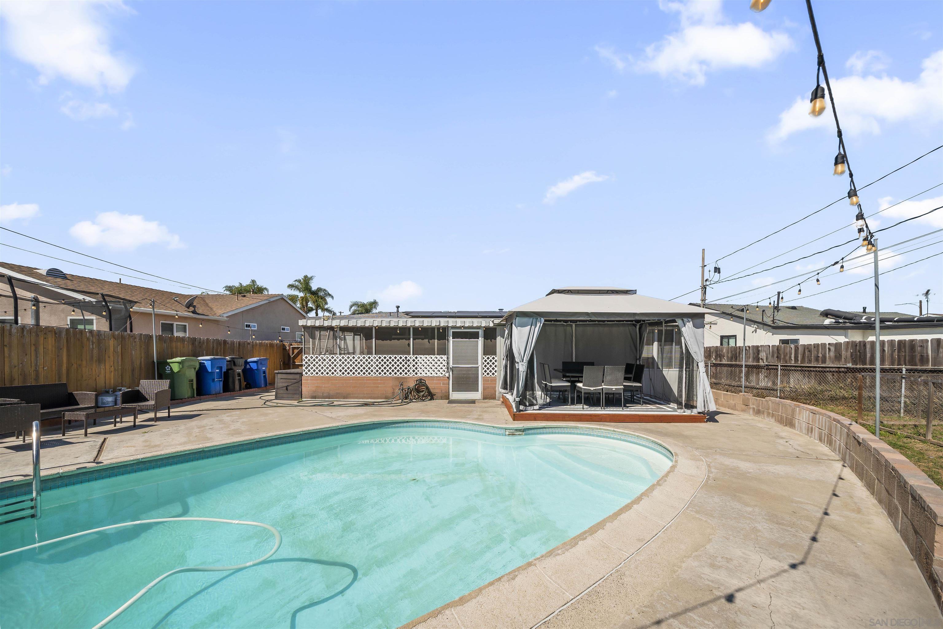 Detail Gallery Image 34 of 51 For 655  Robert Ave, Chula Vista,  CA 91910 - 3 Beds | 2 Baths