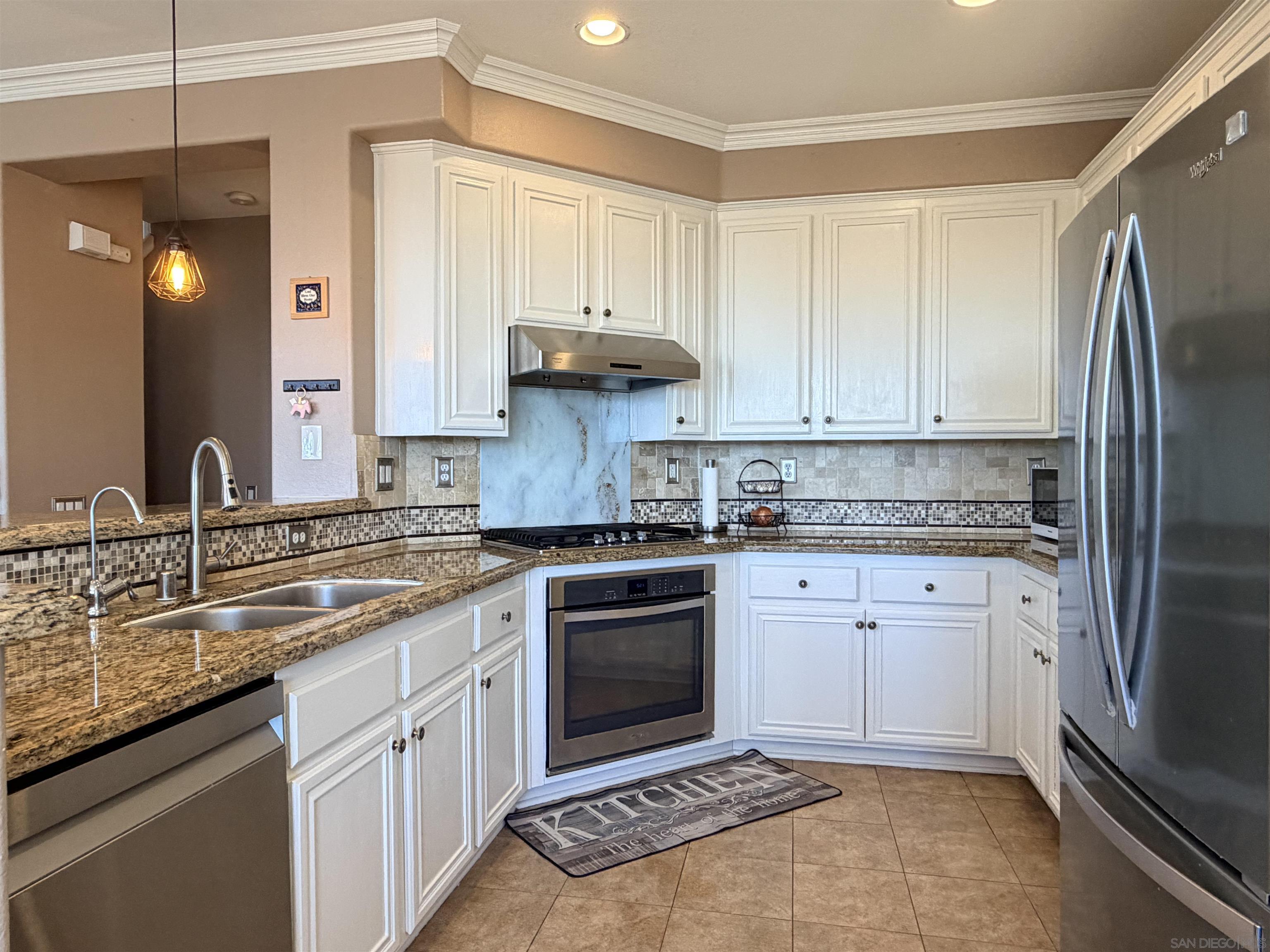 Detail Gallery Image 12 of 51 For 9923  Fieldthorn St., San Diego,  CA 92127 - 3 Beds | 2/1 Baths