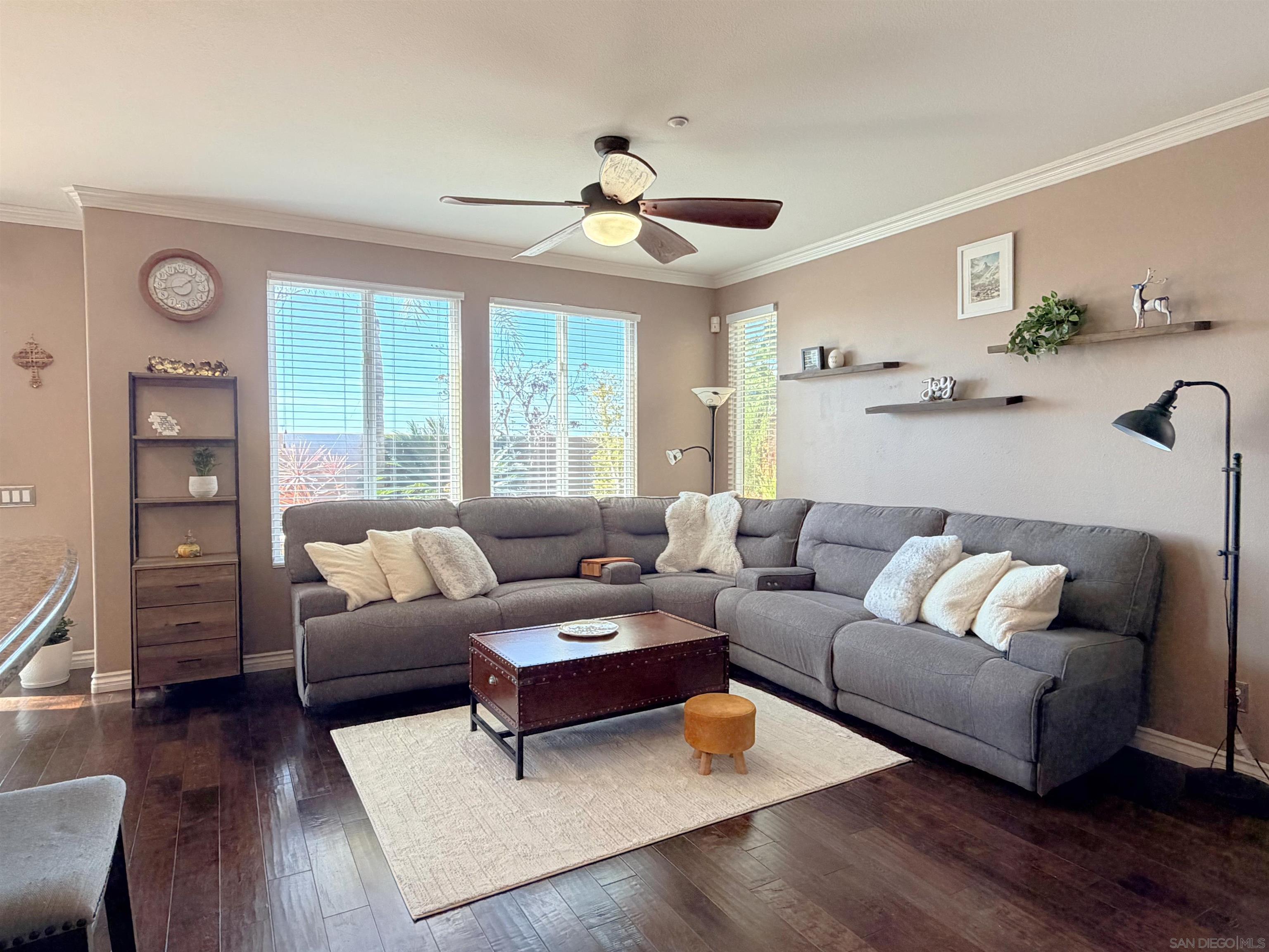 Detail Gallery Image 7 of 51 For 9923  Fieldthorn St., San Diego,  CA 92127 - 3 Beds | 2/1 Baths