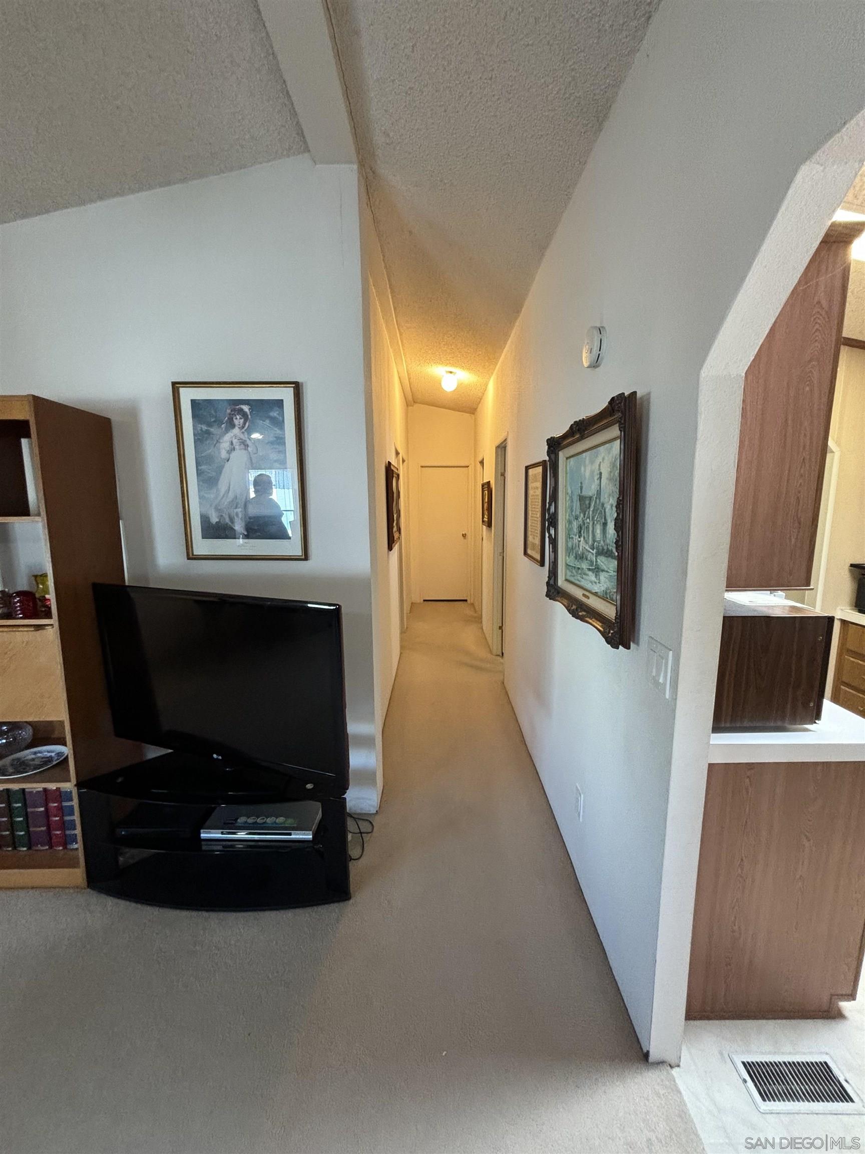 Detail Gallery Image 5 of 6 For 432 S Harbor Blvd  147, Santa Ana,  CA 92701 - 3 Beds | 2 Baths