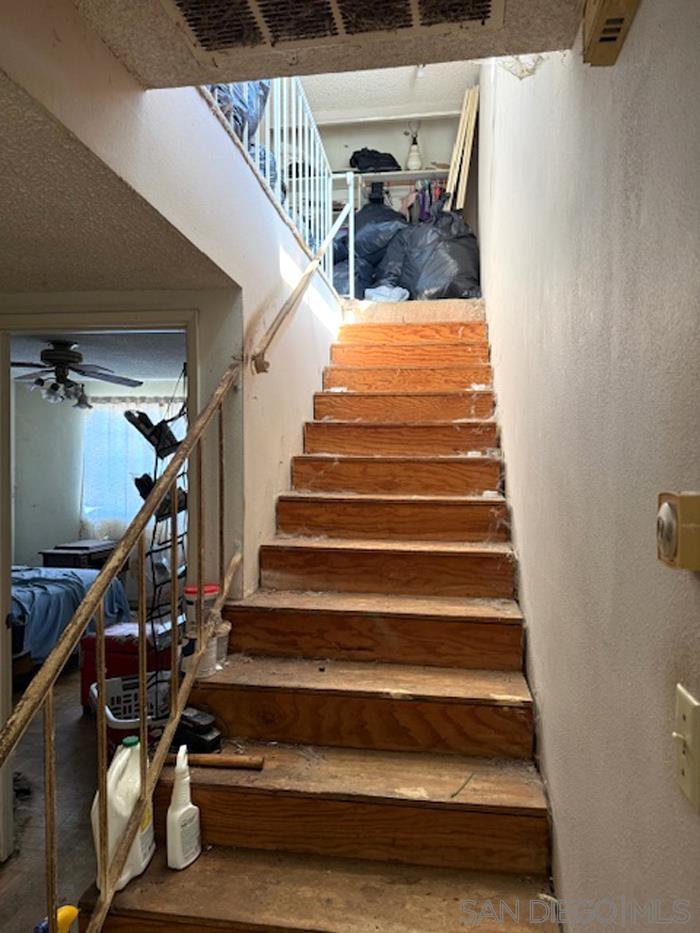 Detail Gallery Image 5 of 6 For 3595  51st, San Diego,  CA 92105 - 3 Beds | 2 Baths