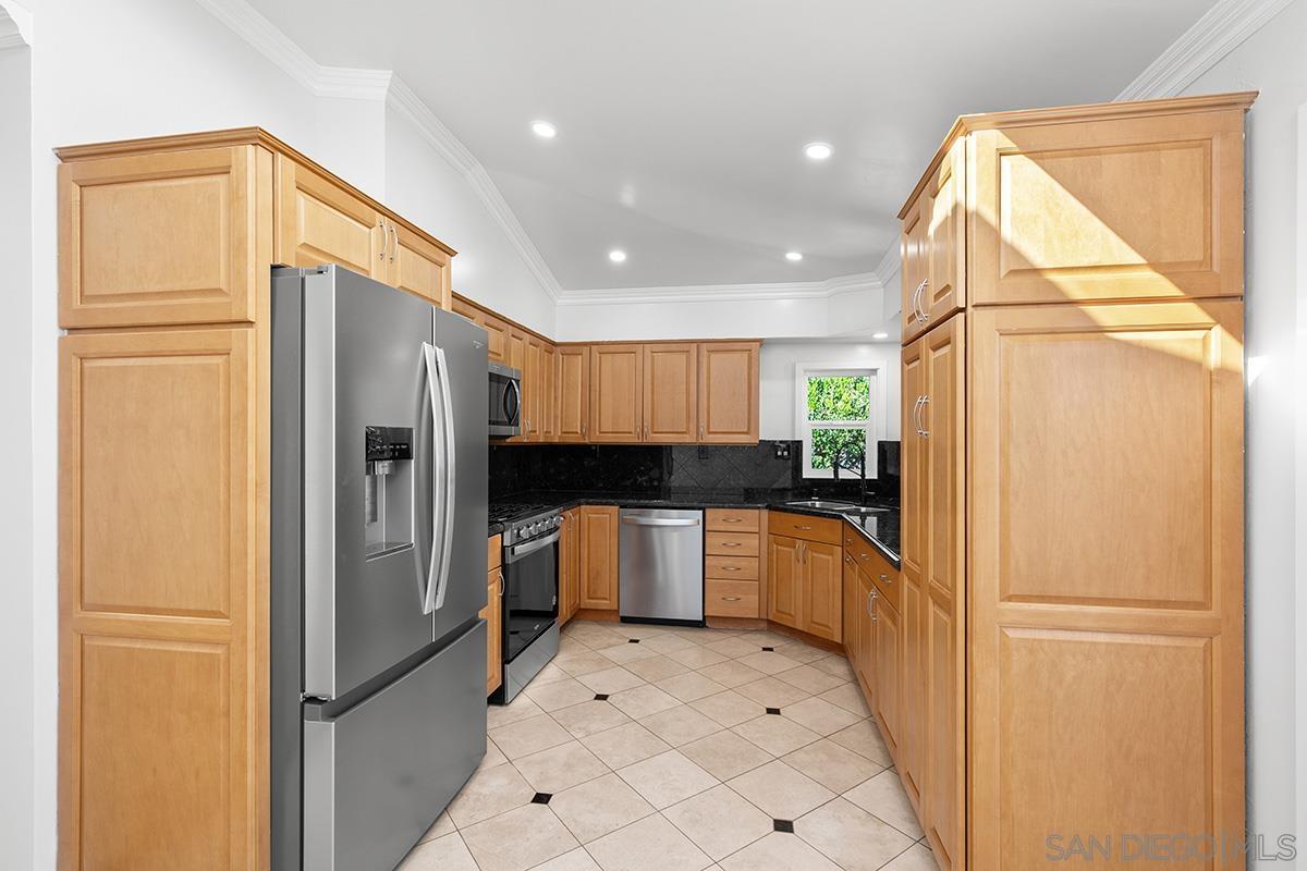 Detail Gallery Image 20 of 75 For 2291  Cardinal, San Diego,  CA 92123 - 3 Beds | 2 Baths