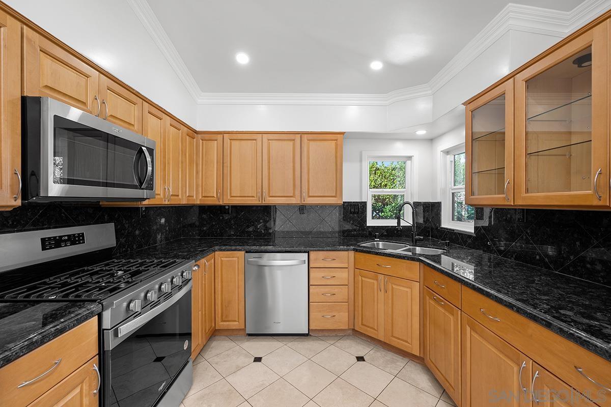 Detail Gallery Image 23 of 75 For 2291  Cardinal, San Diego,  CA 92123 - 3 Beds | 2 Baths