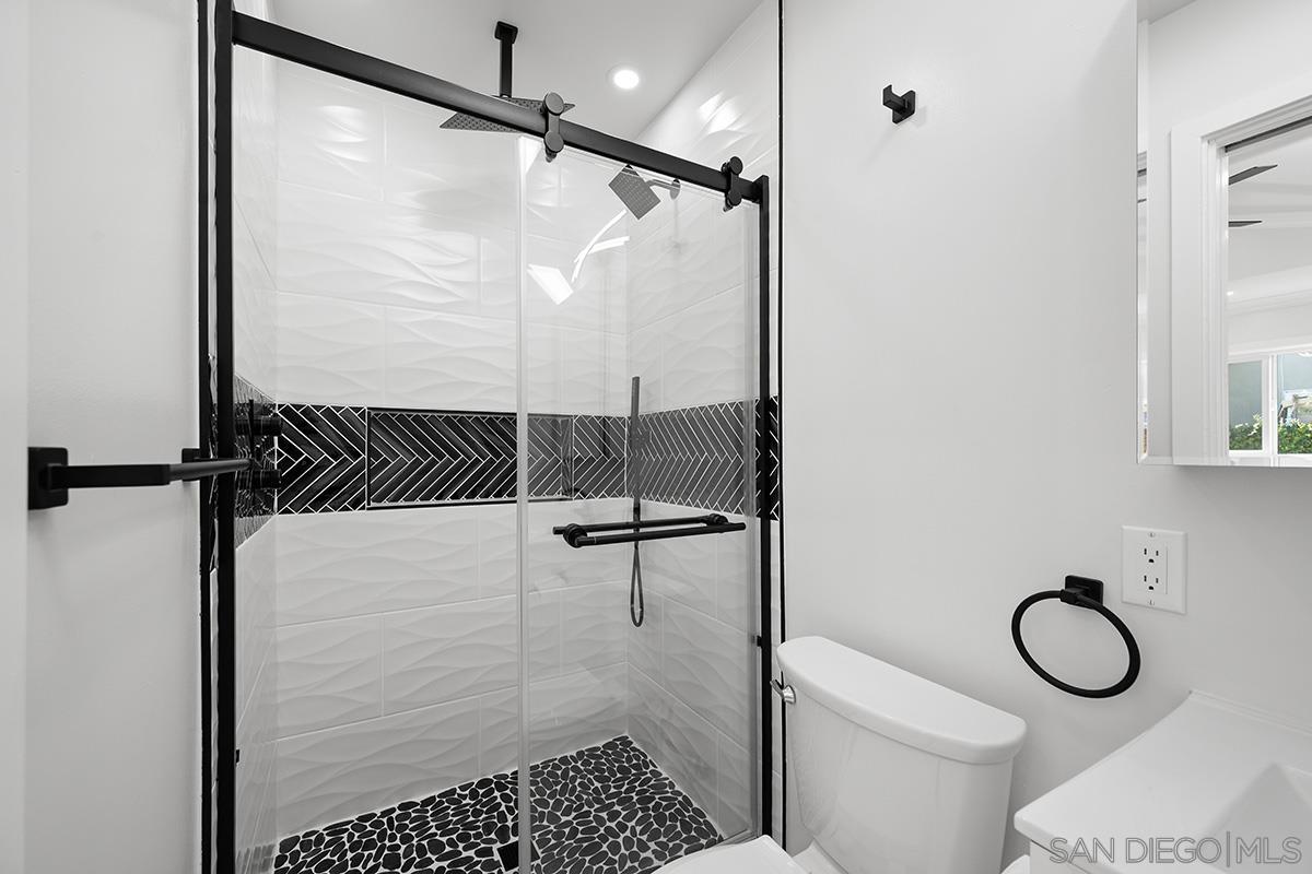 Detail Gallery Image 37 of 75 For 2291  Cardinal, San Diego,  CA 92123 - 3 Beds | 2 Baths