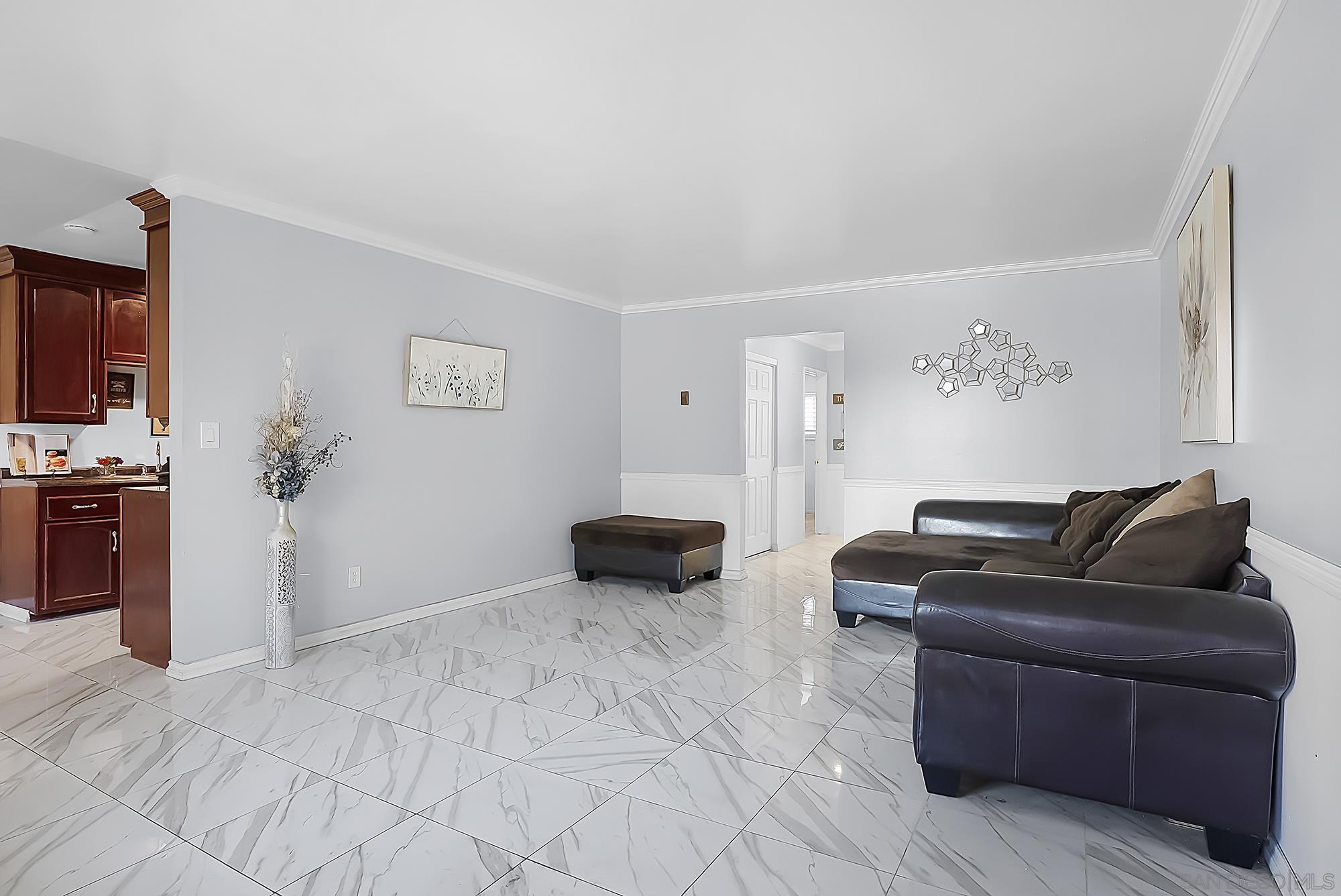 Detail Gallery Image 5 of 27 For 285  Moss St  #64,  Chula Vista,  CA 91911 - 2 Beds | 2 Baths