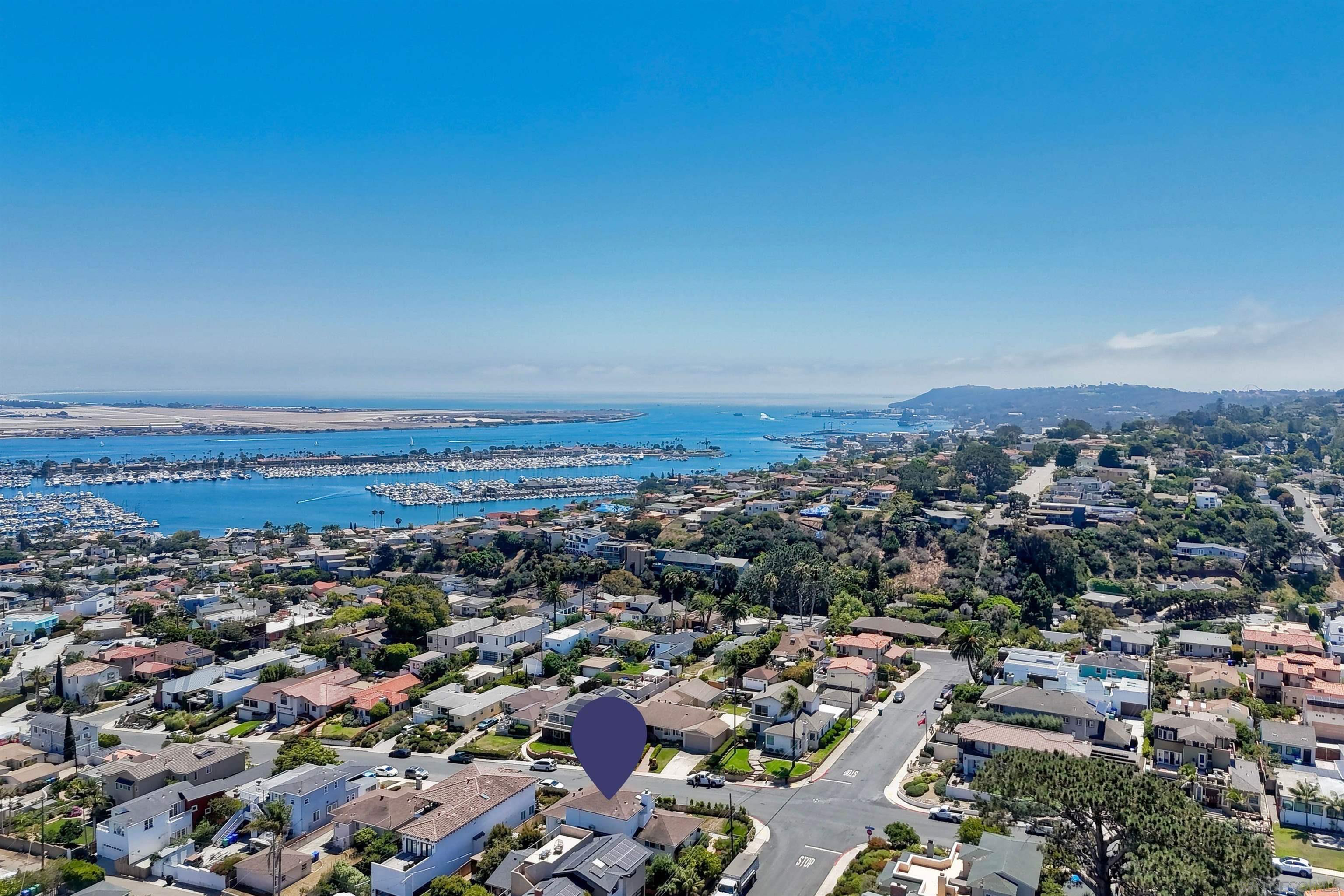 Detail Gallery Image 17 of 43 For 3380  Trumbull St, San Diego,  CA 92106 - 4 Beds | 3 Baths