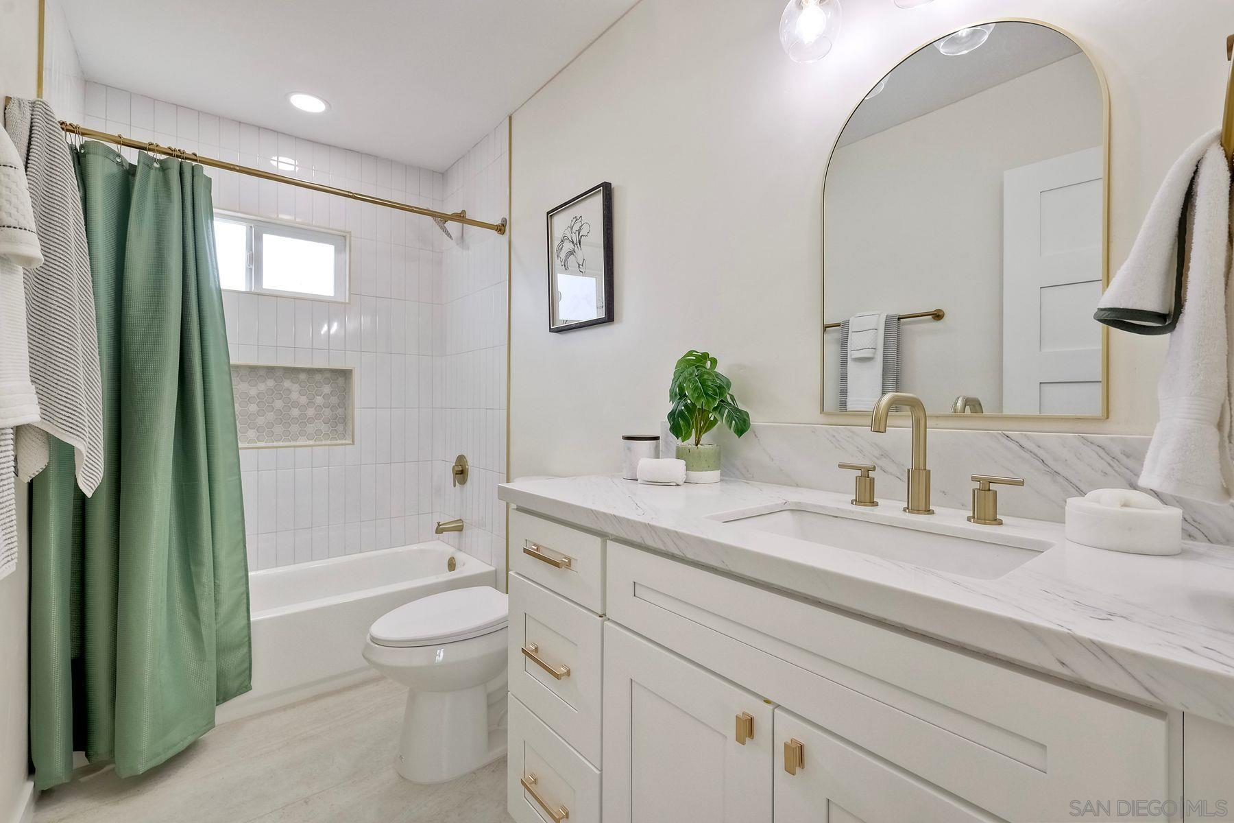 Detail Gallery Image 22 of 43 For 3380  Trumbull St, San Diego,  CA 92106 - 4 Beds | 3 Baths