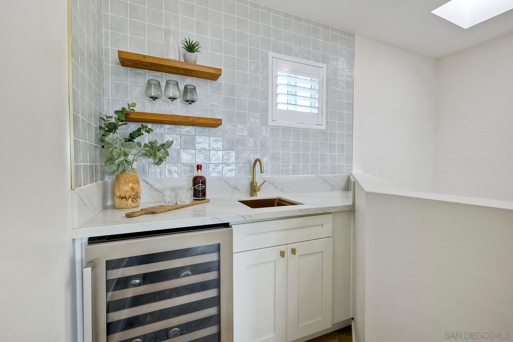 Detail Gallery Image 27 of 43 For 3380  Trumbull St, San Diego,  CA 92106 - 4 Beds | 3 Baths