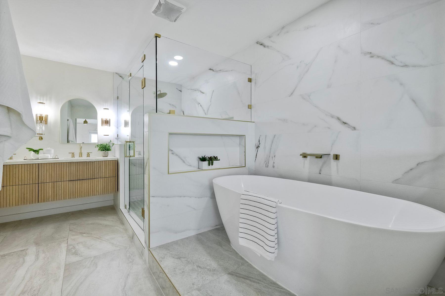 Detail Gallery Image 29 of 43 For 3380  Trumbull St, San Diego,  CA 92106 - 4 Beds | 3 Baths