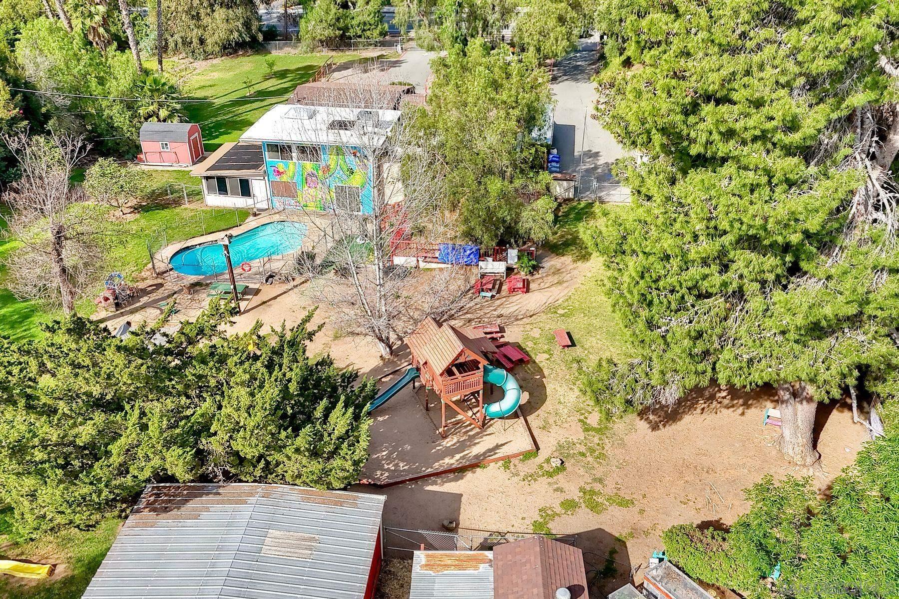 Detail Gallery Image 6 of 12 For 14911  Espola Rd, Poway,  CA 92064 - 7 Beds | 1/3 Baths