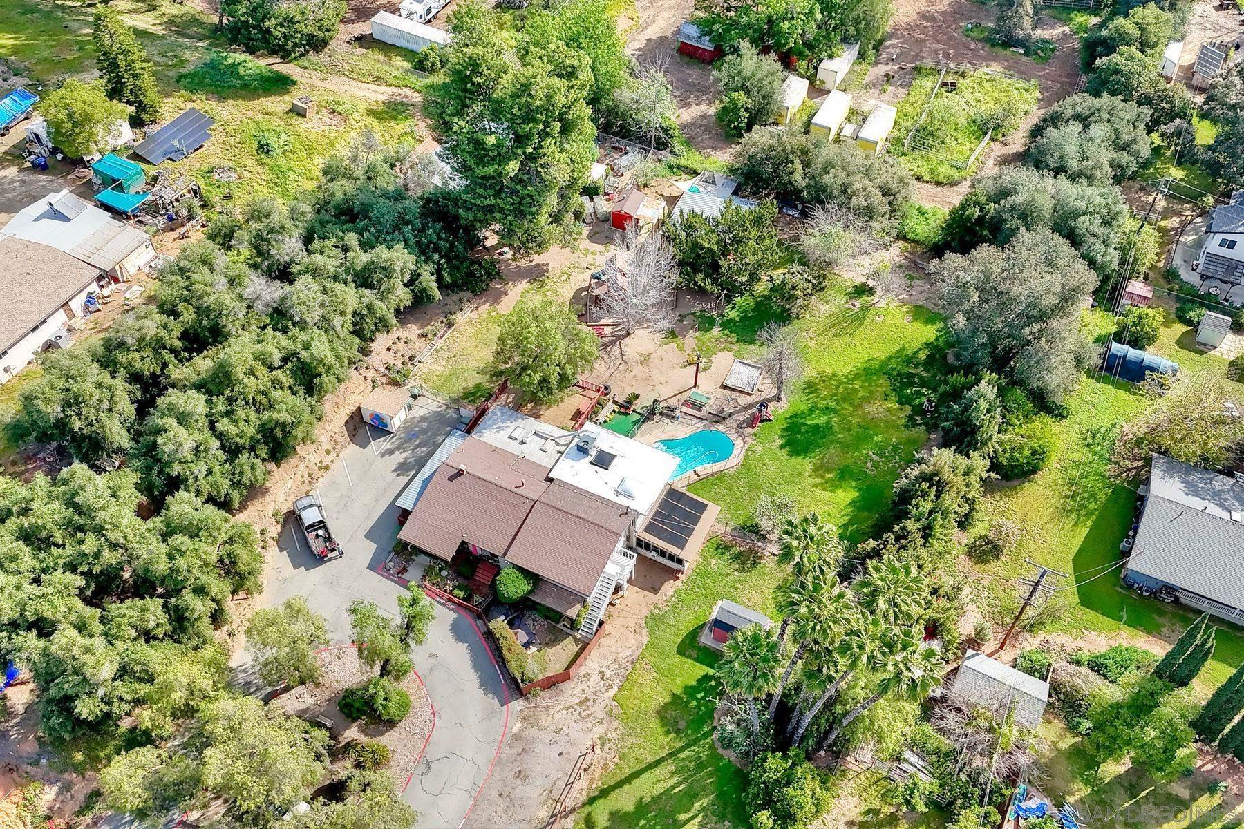 Detail Gallery Image 10 of 12 For 14911  Espola Rd, Poway,  CA 92064 - 7 Beds | 1/3 Baths