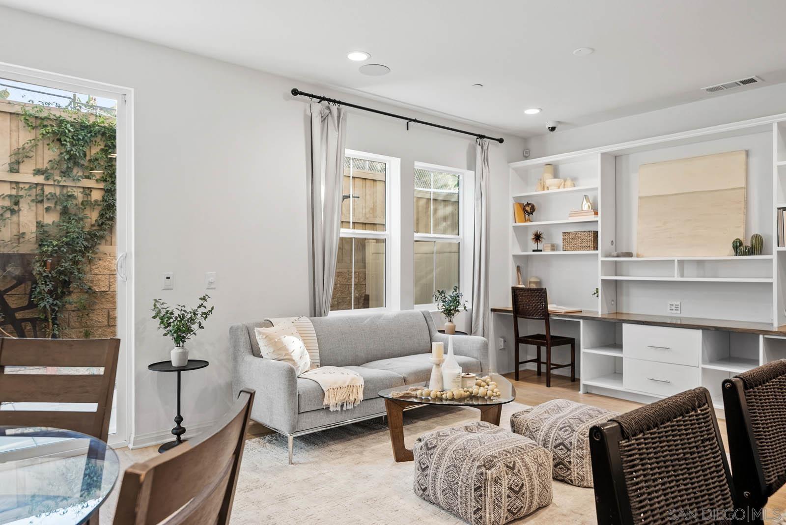 Detail Gallery Image 14 of 59 For 3135  Linwood St, Vista,  CA 92081 - 3 Beds | 2/1 Baths