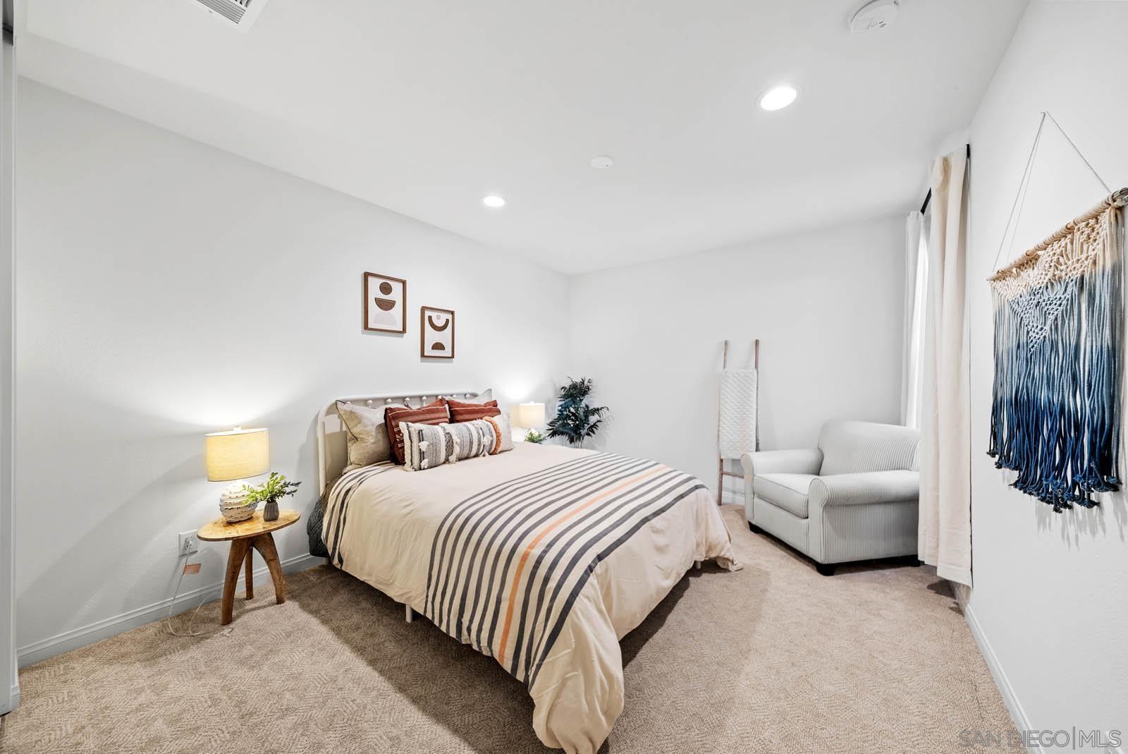 Detail Gallery Image 29 of 59 For 3135  Linwood St, Vista,  CA 92081 - 3 Beds | 2/1 Baths